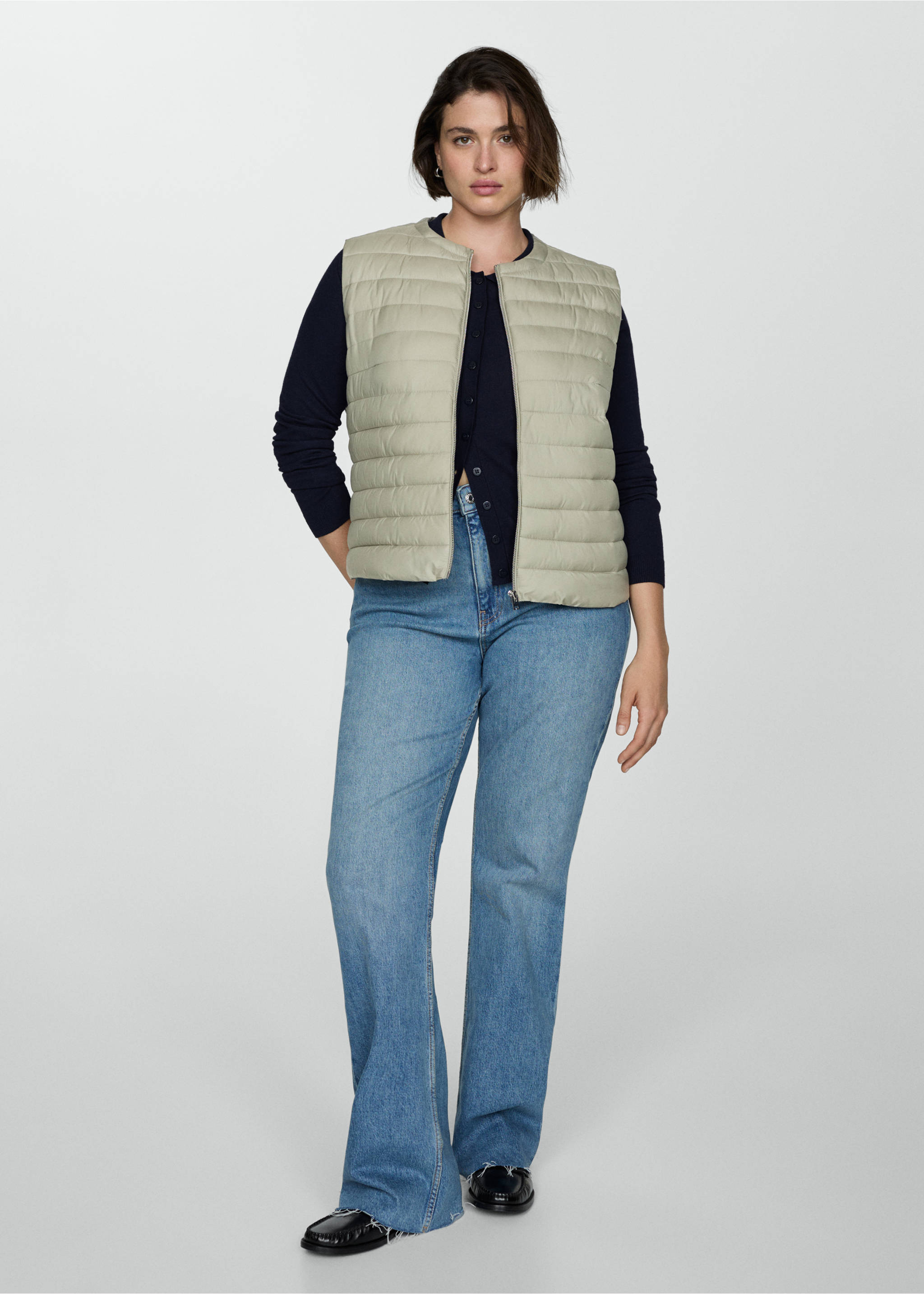 Quilted gilet - Details of the article 3, Light Heather Grey. Ref: 77075634-00.