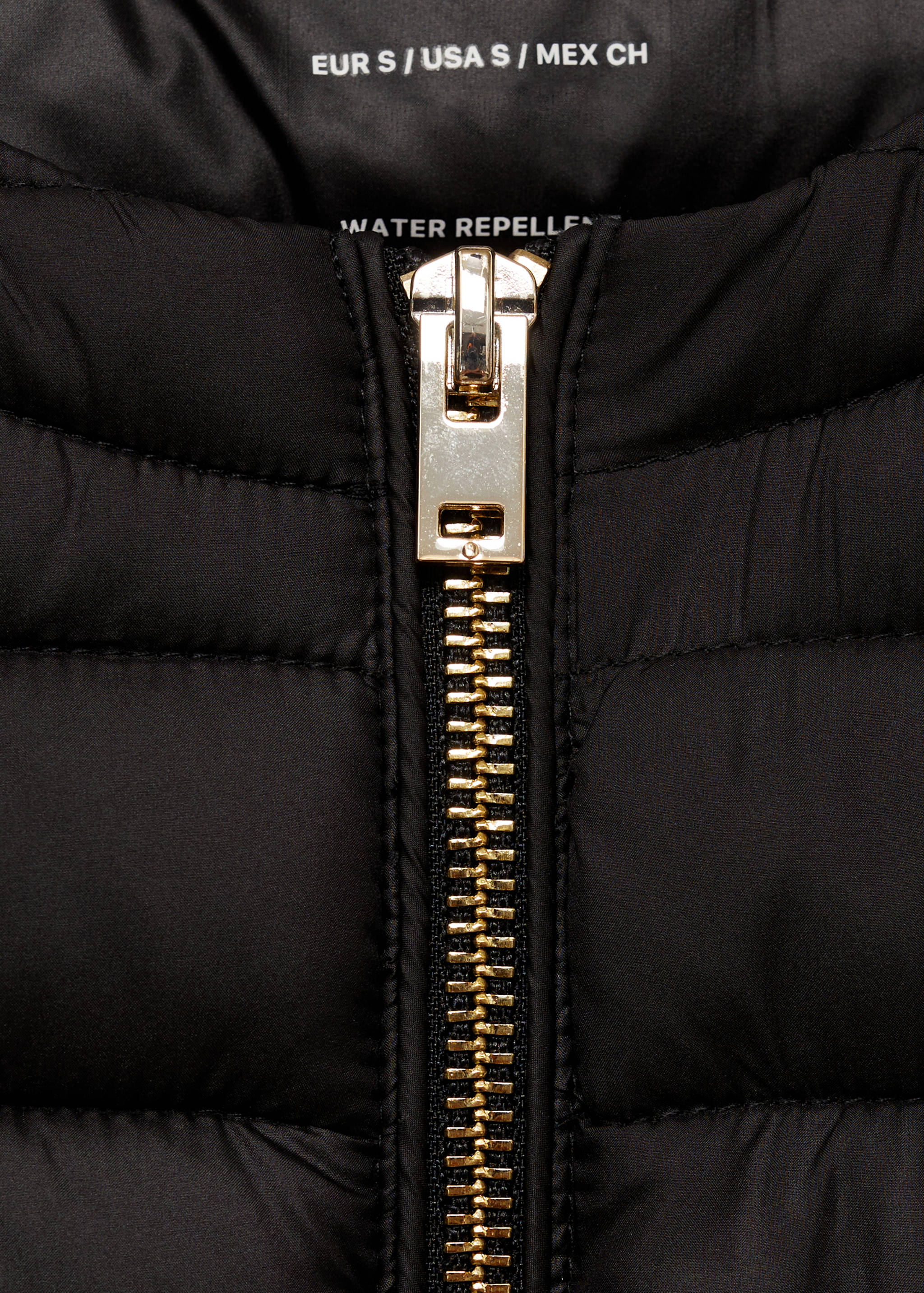 Quilted gilet - Details of the article 8