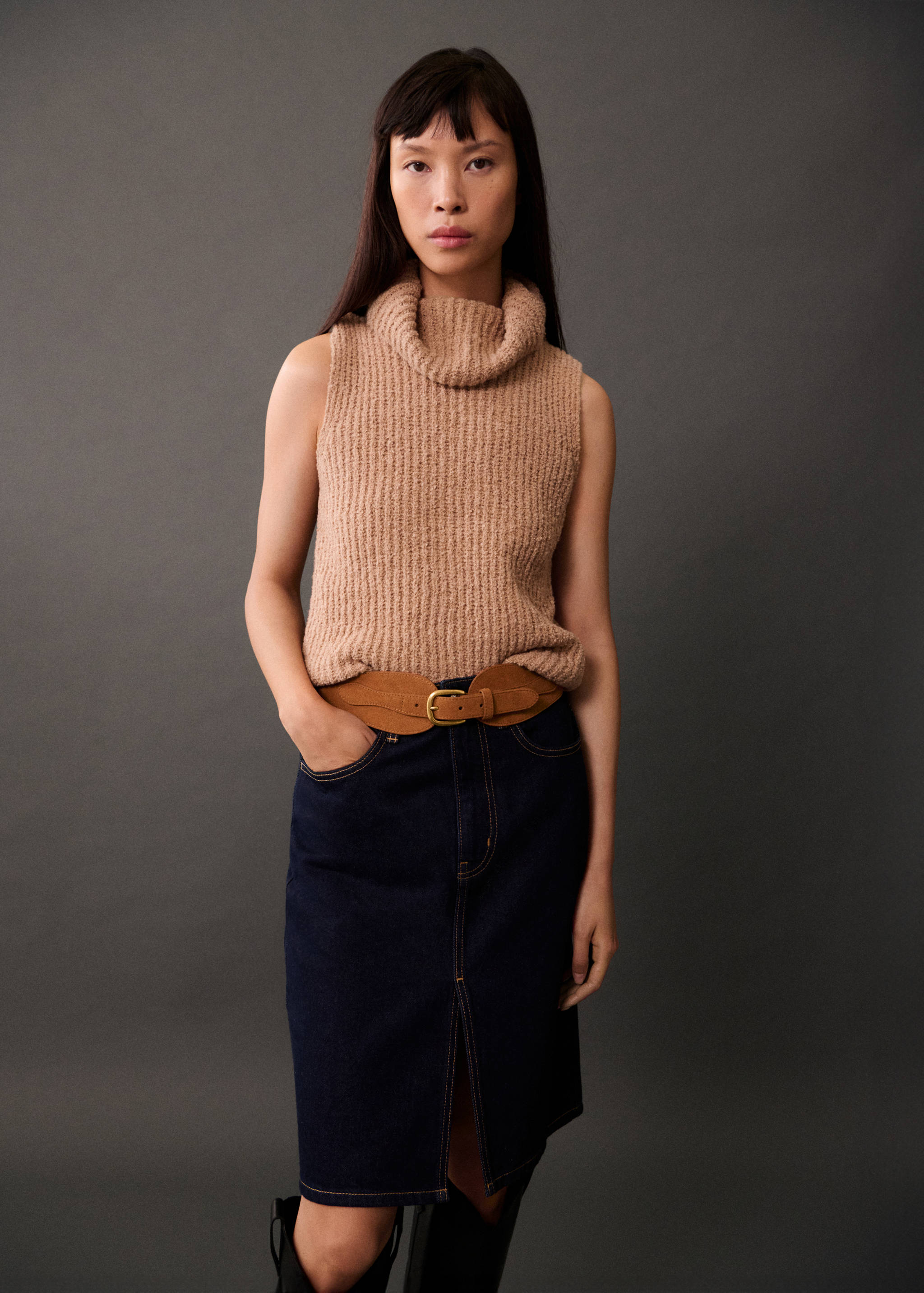Turtleneck ribbed top - Details of the article 2