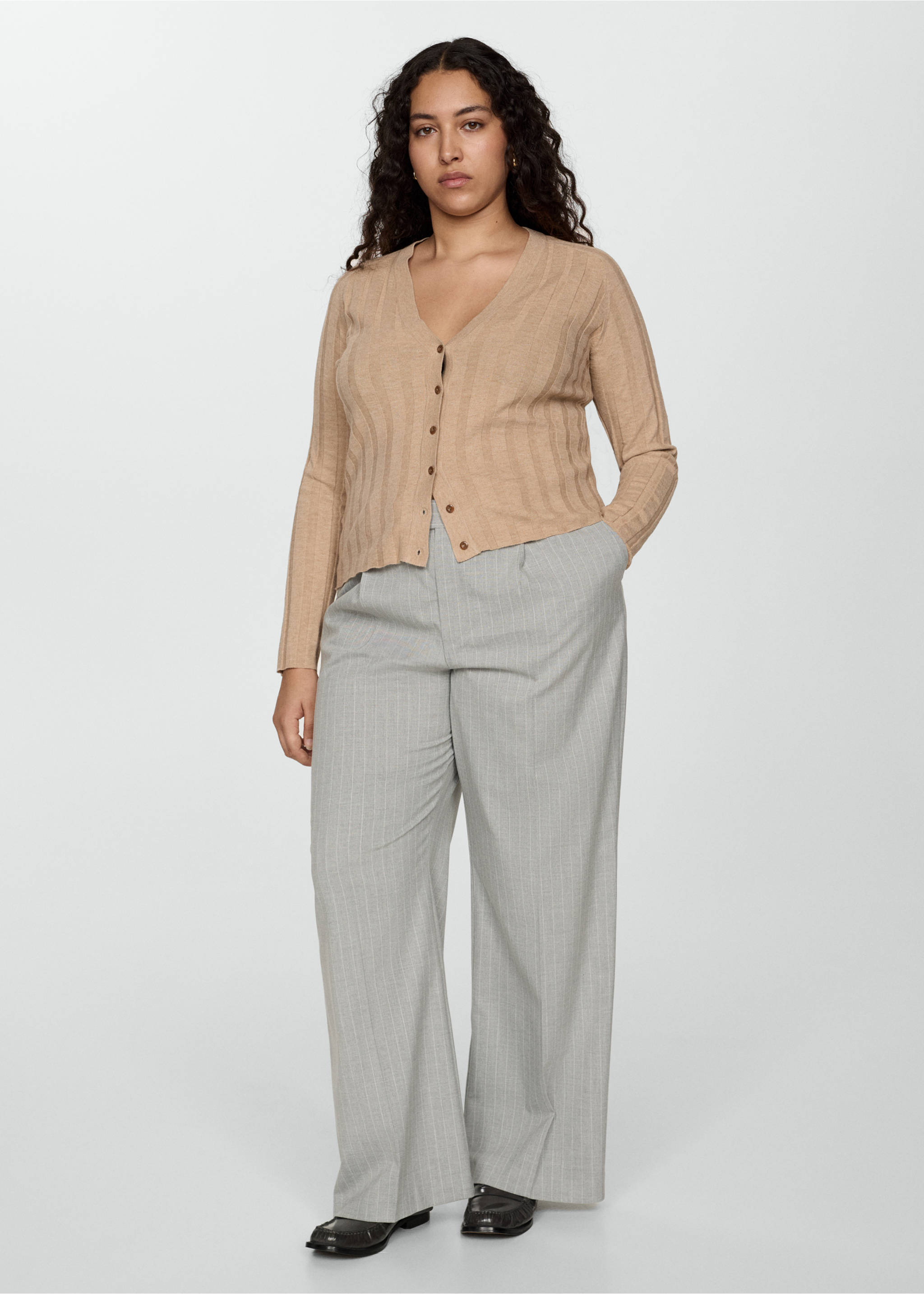 Button knit cardigan - Details of the article 3, Light/Pastel Grey. Ref: 77075645-00.