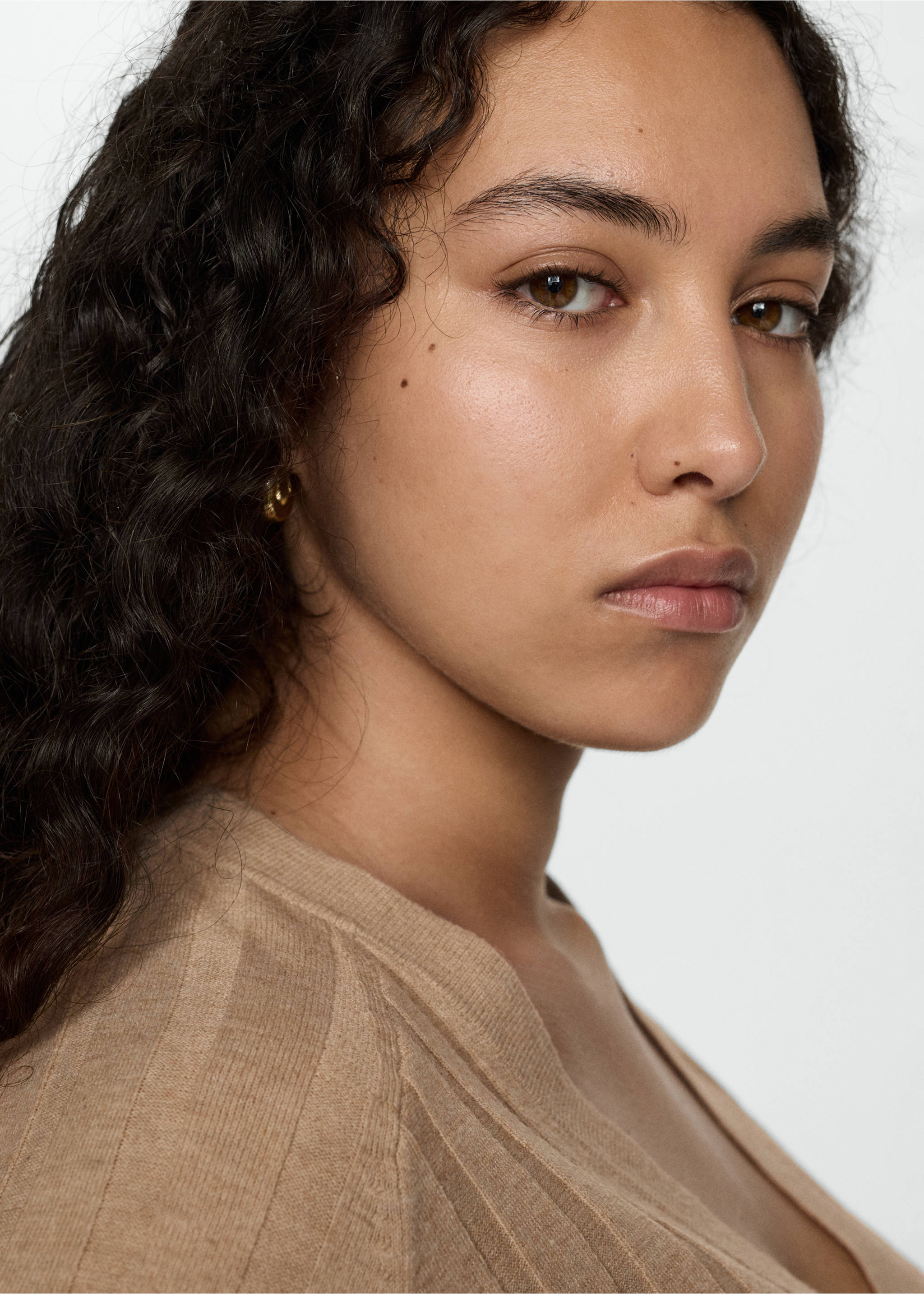 Button knit cardigan - Details of the article 4, Light/Pastel Grey. Ref: 77075645-00.