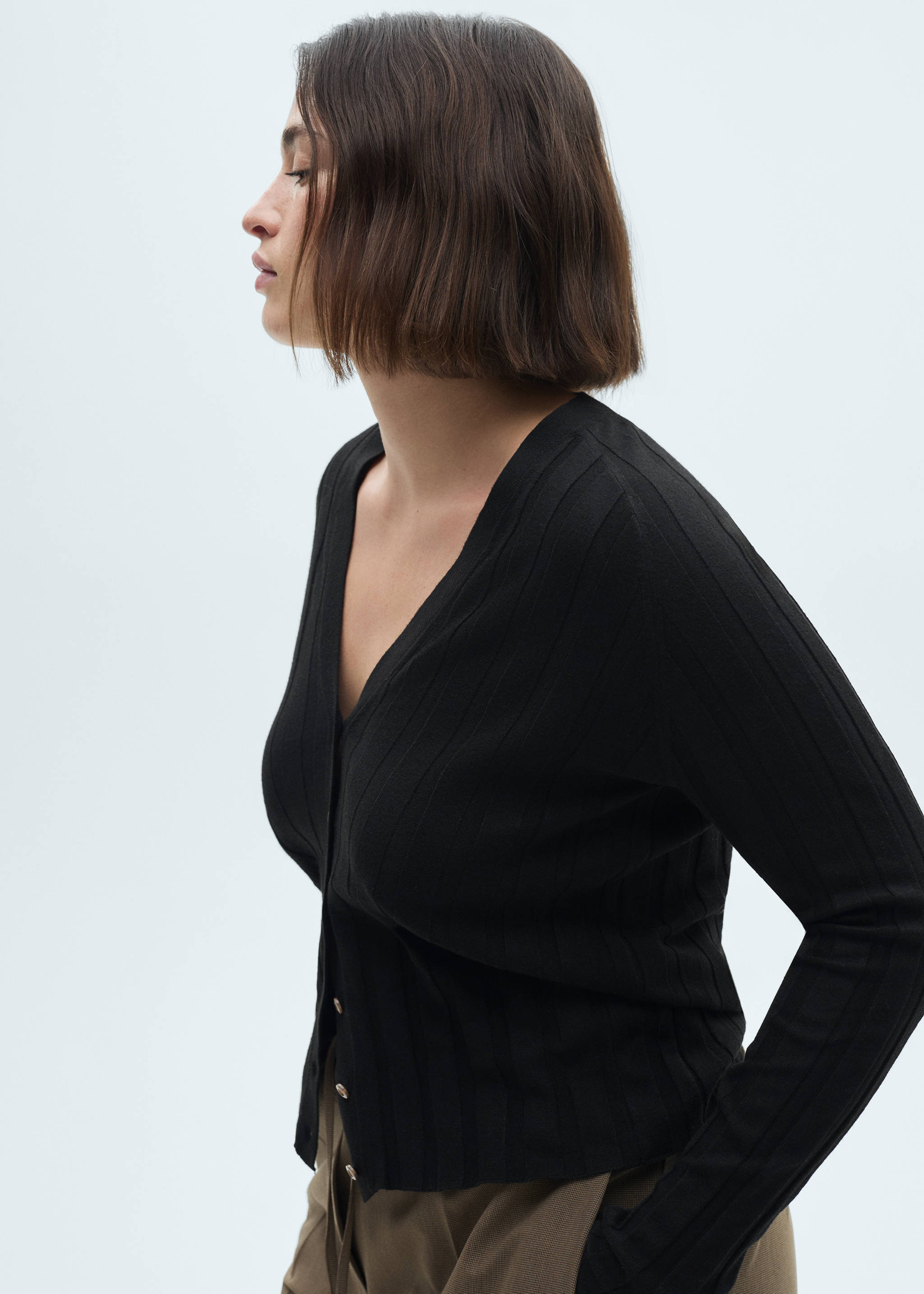 Button knit cardigan - Details of the article 5