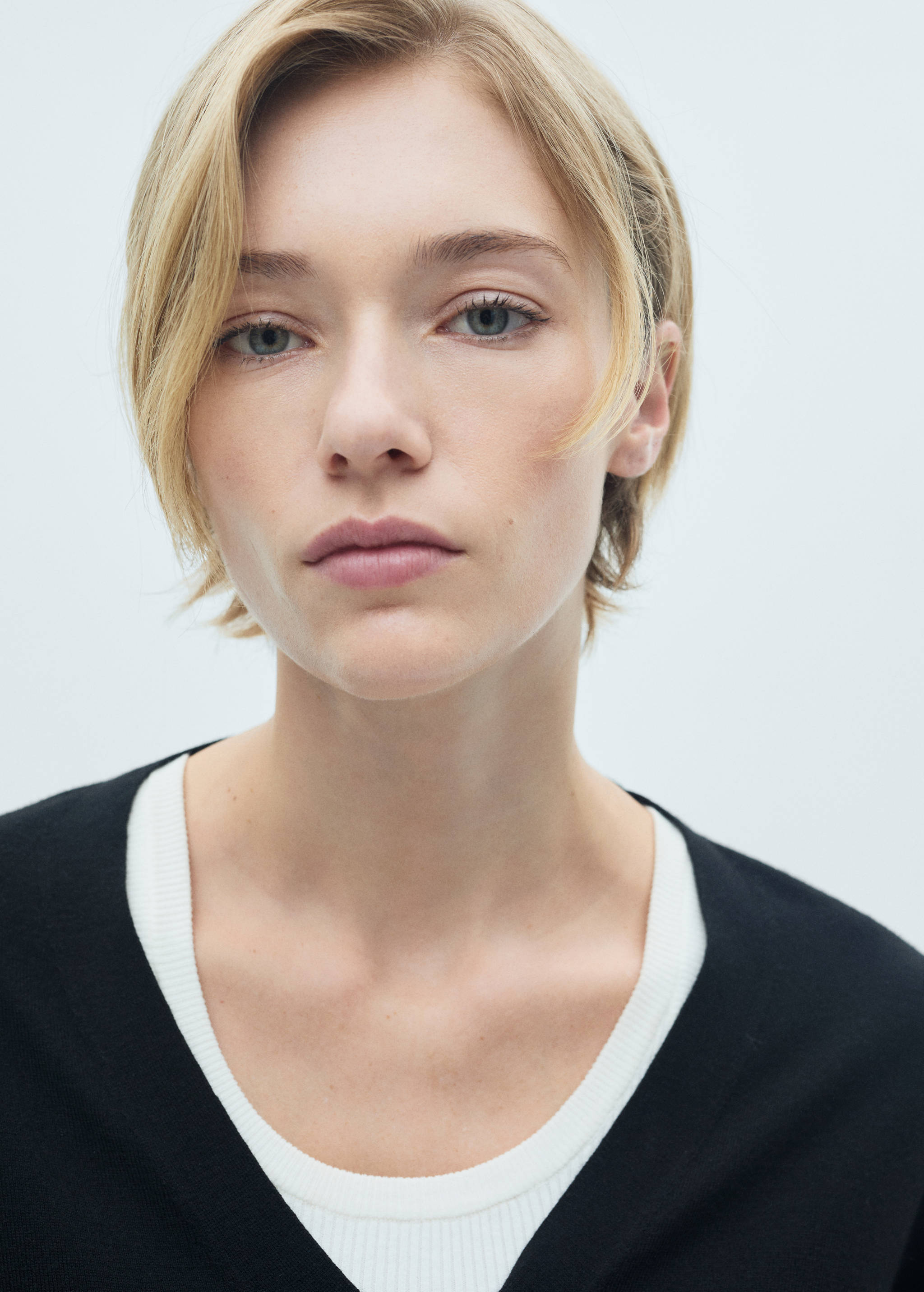 Button knit cardigan - Details of the article 1