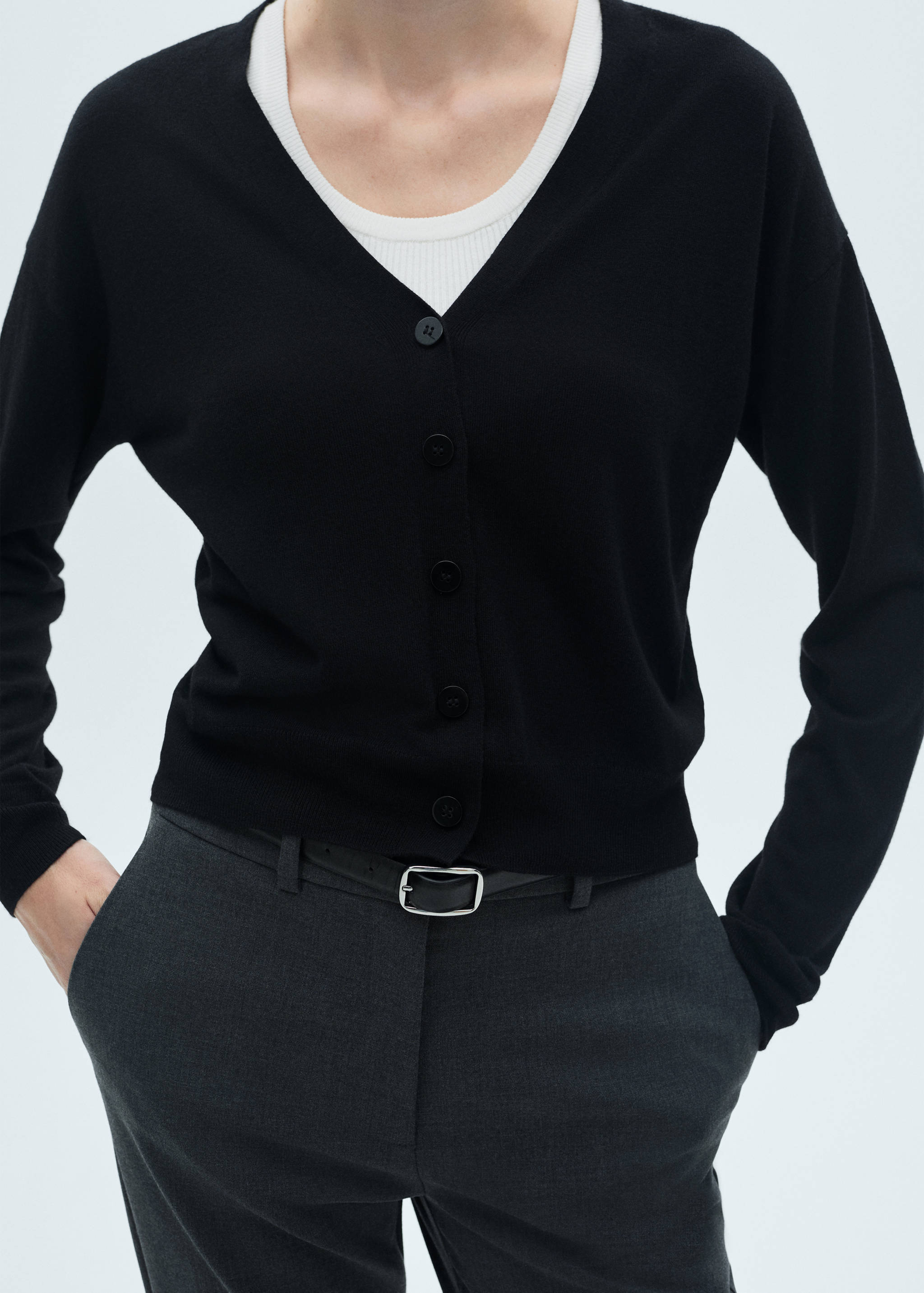 Button knit cardigan - Details of the article 6