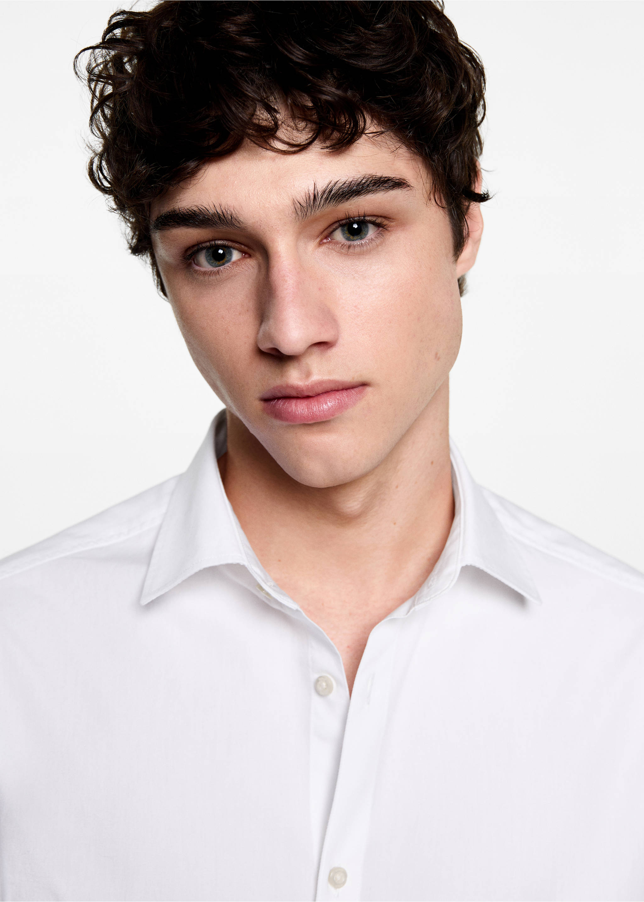 Hemd aus Baumwoll-Mix - Detail des Artikels 1, Weiß. Ref: 77075661-00.