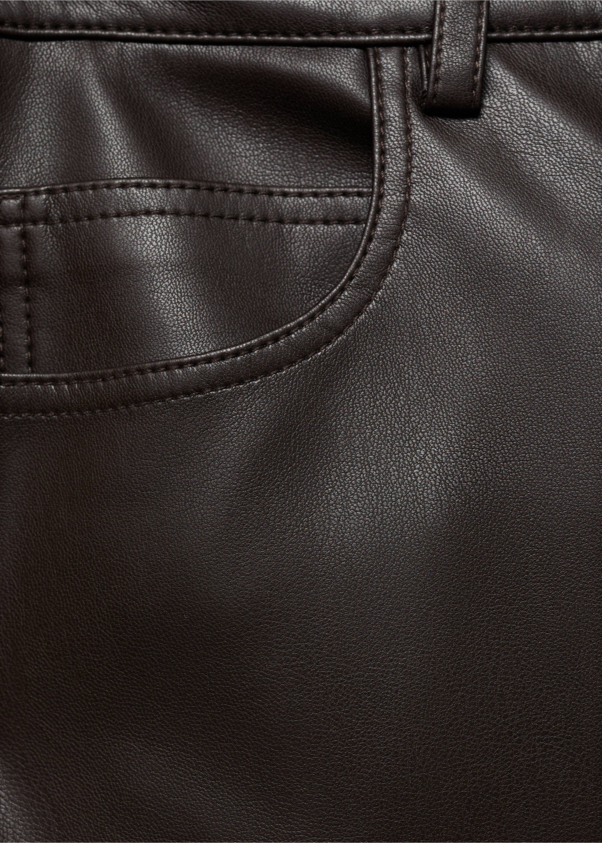 Flared broek met leereffect - Detail van het artikel 0, Chocoladebruin. Ref: 77075664-00.