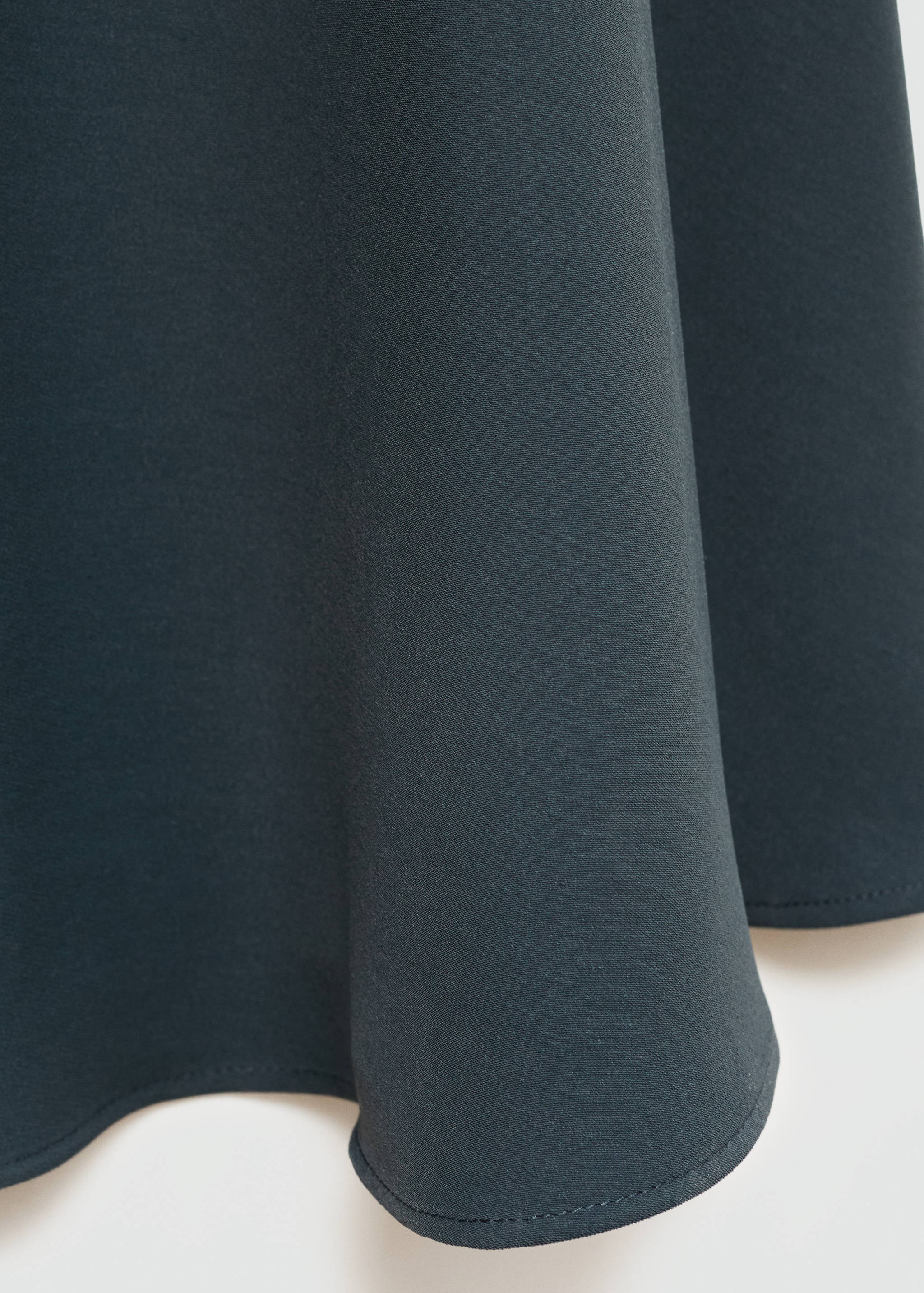 Lange wijd uitlopende jurk - Detail van het artikel 0