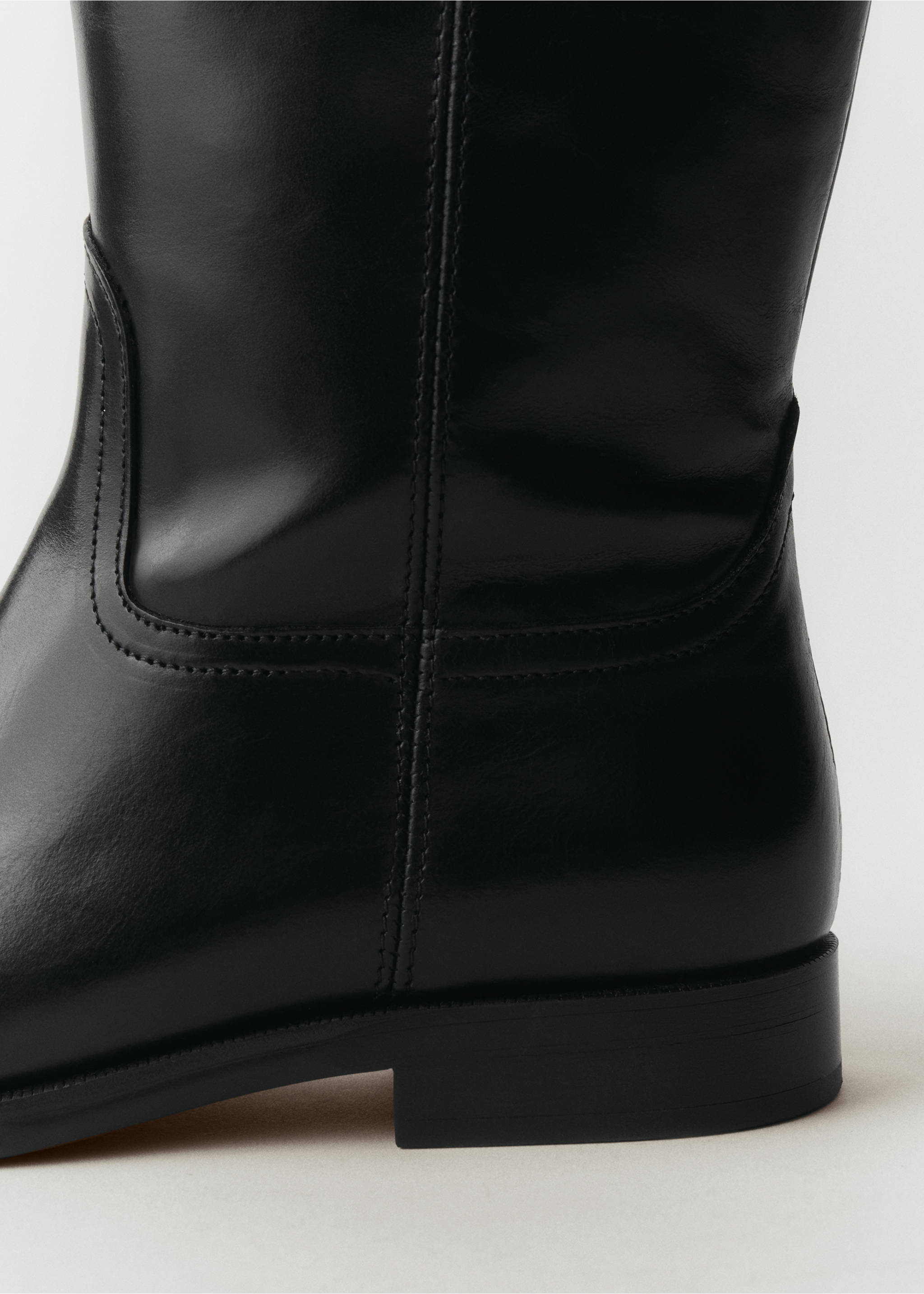 Buckles leather boots - Details of the article 1, Black. Ref: 77075669-00.