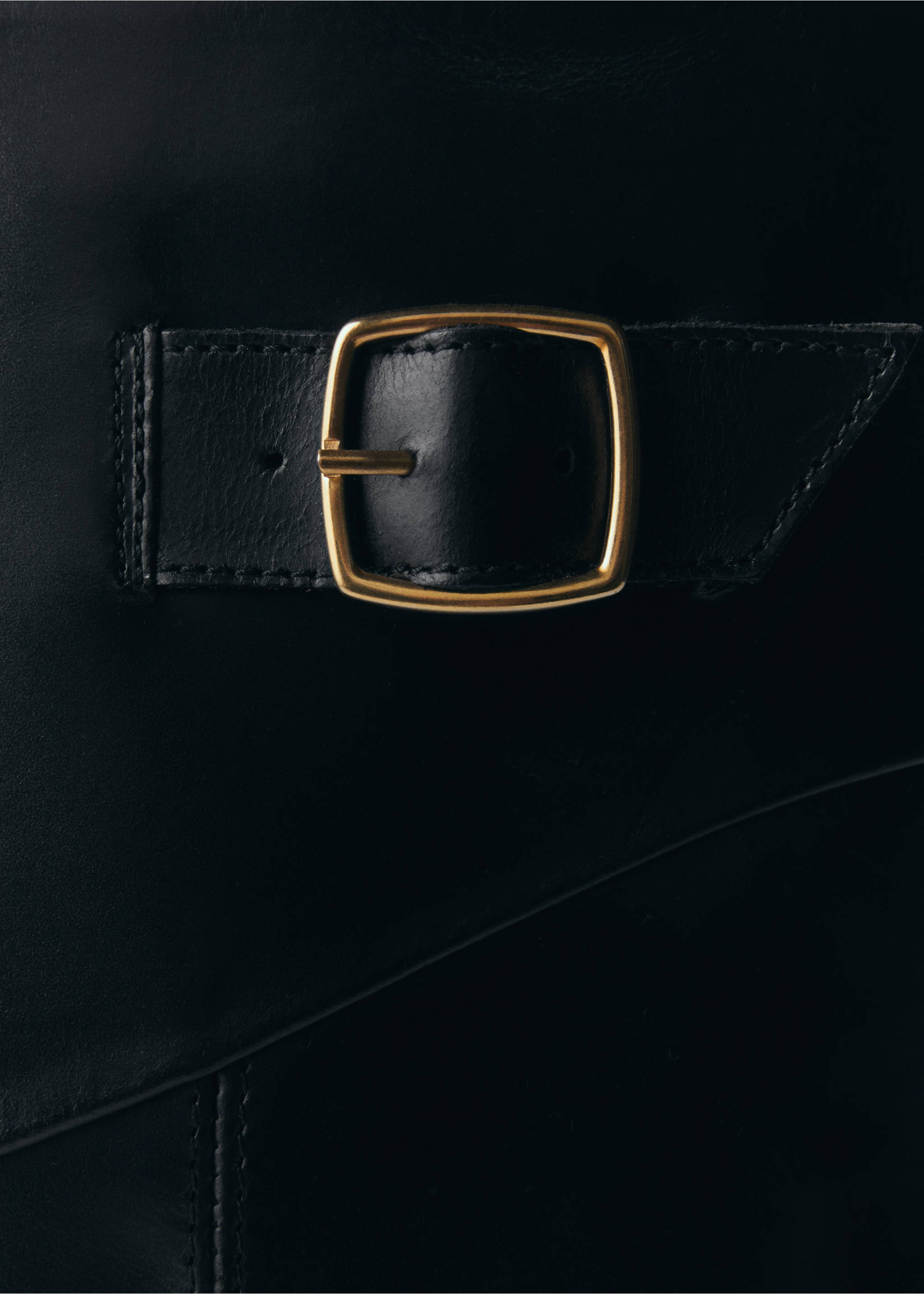 Buckles leather boots - Details of the article 3, Black. Ref: 77075669-00.