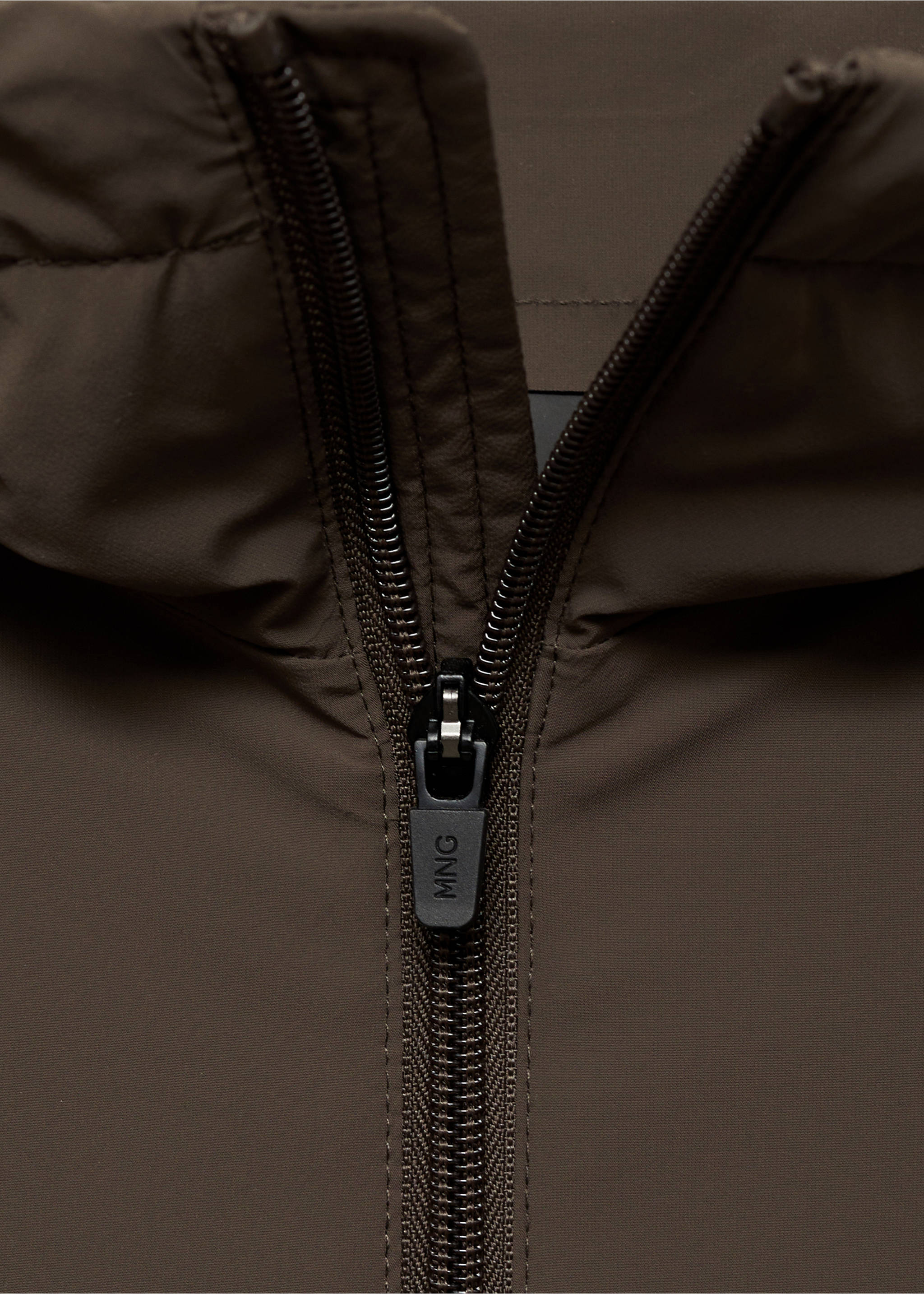 Thermore® waterproof quilted barn jacket with Thermore® padding - Details of the article 8, Brown. Ref: 77075960-00.