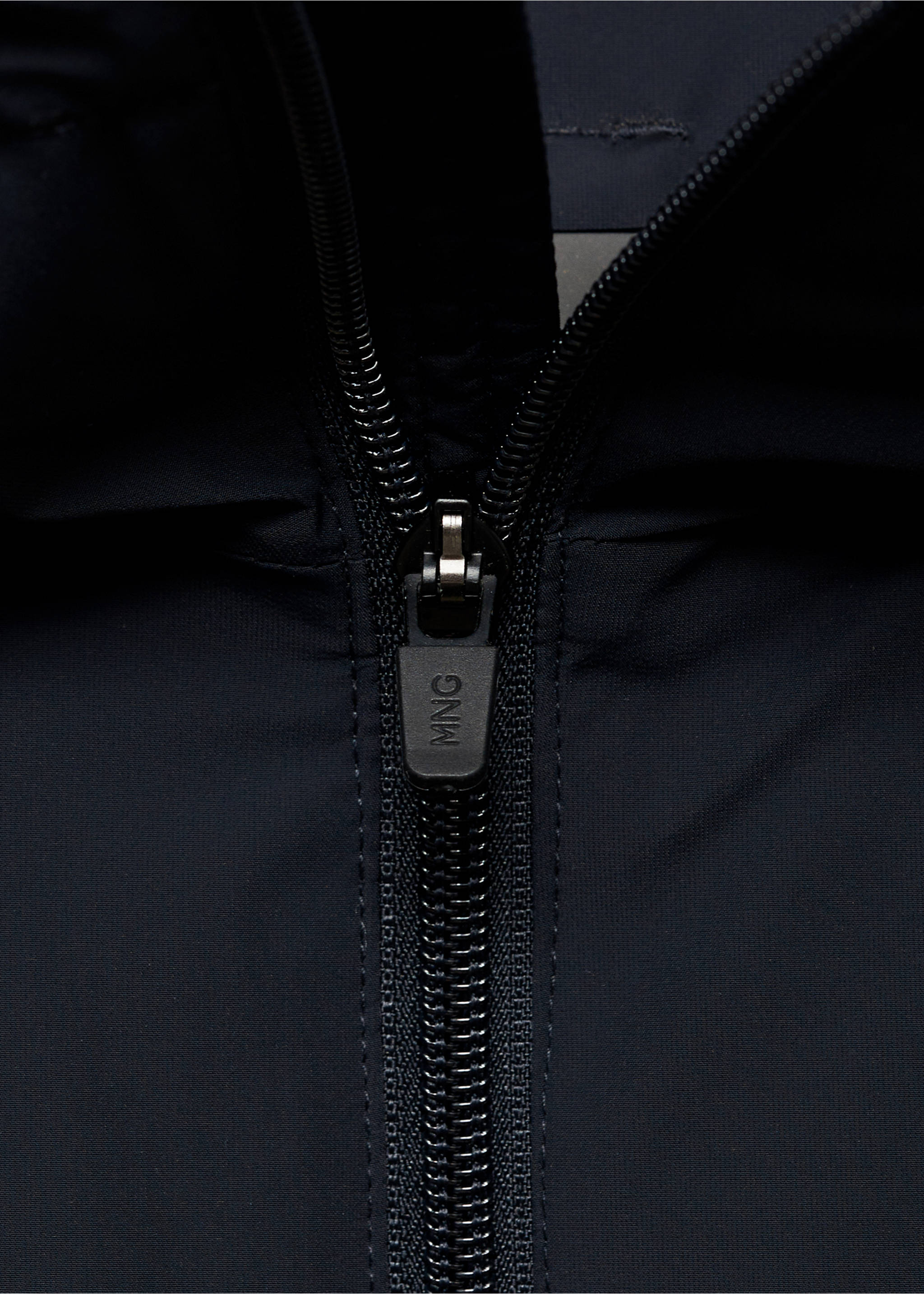 Thermore® waterproof quilted parka with Thermore® padding - Details of the article 8, Dark Navy. Ref: 77075960-00.