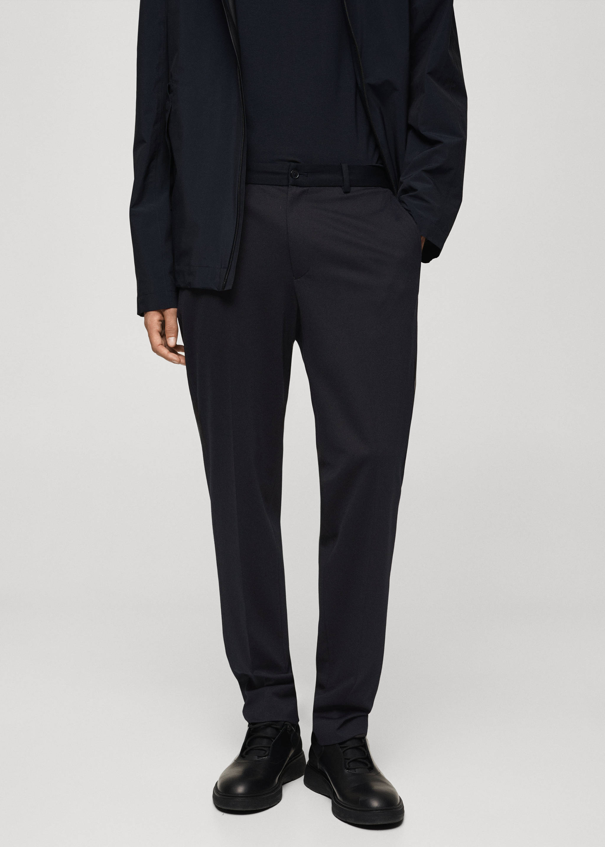 Pantalon costume infroissable tissu stretch - Plan moyen