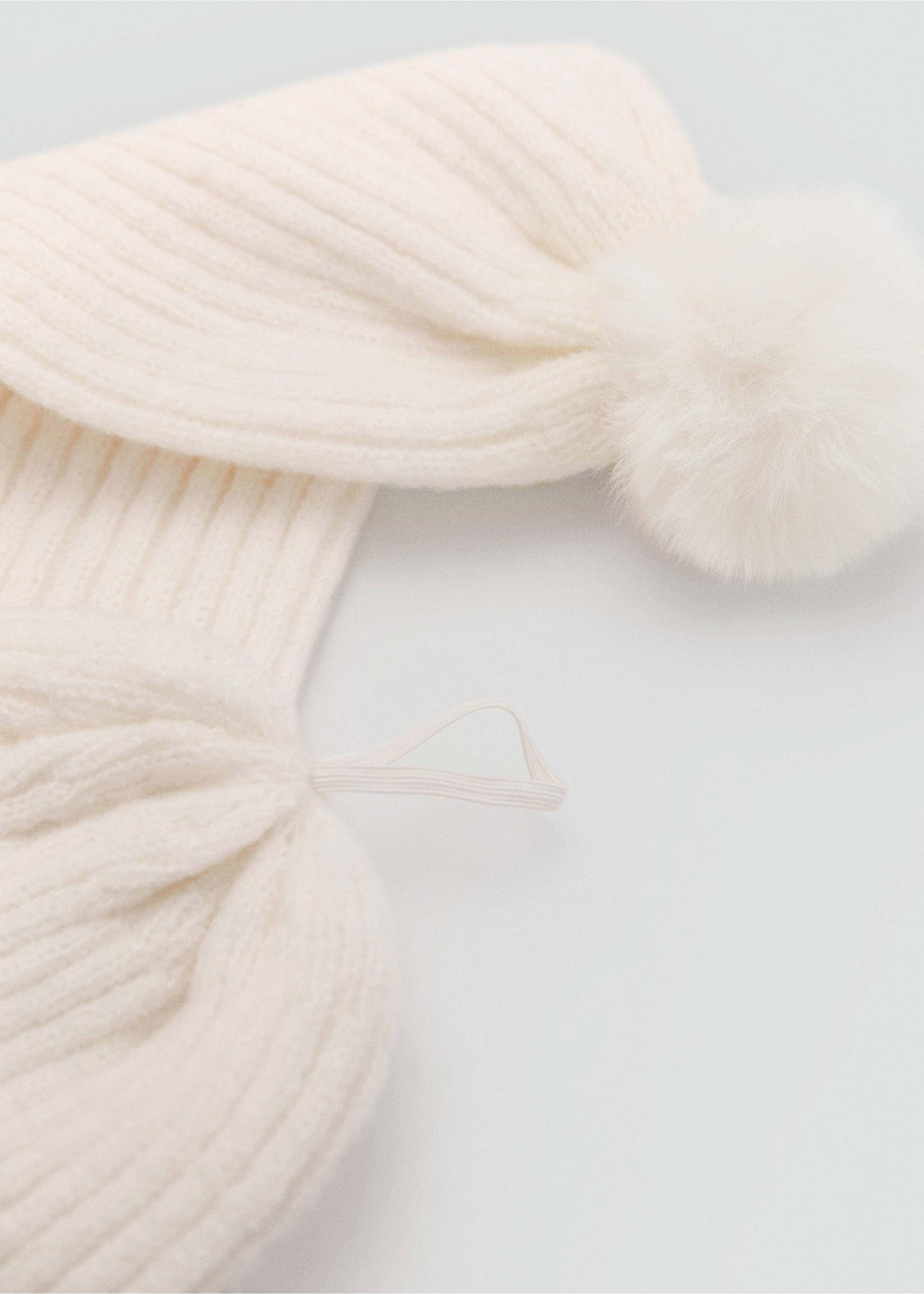 Stickad halsduk tofs - Detaljer om artikeln 1, Rå. Ref: 77075989-00.