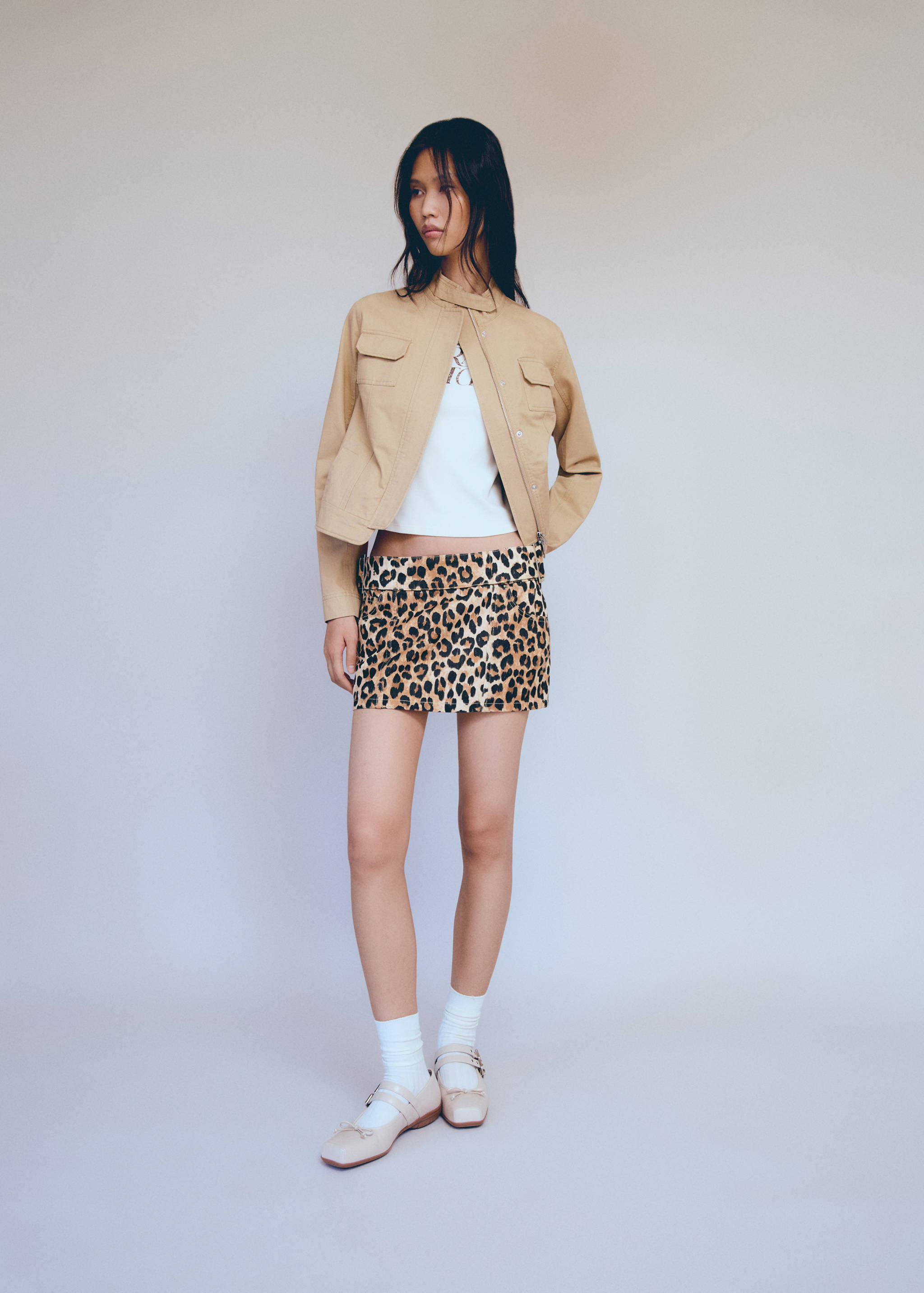 Jeansjacke mit Taschen - Allgemeine Ansicht