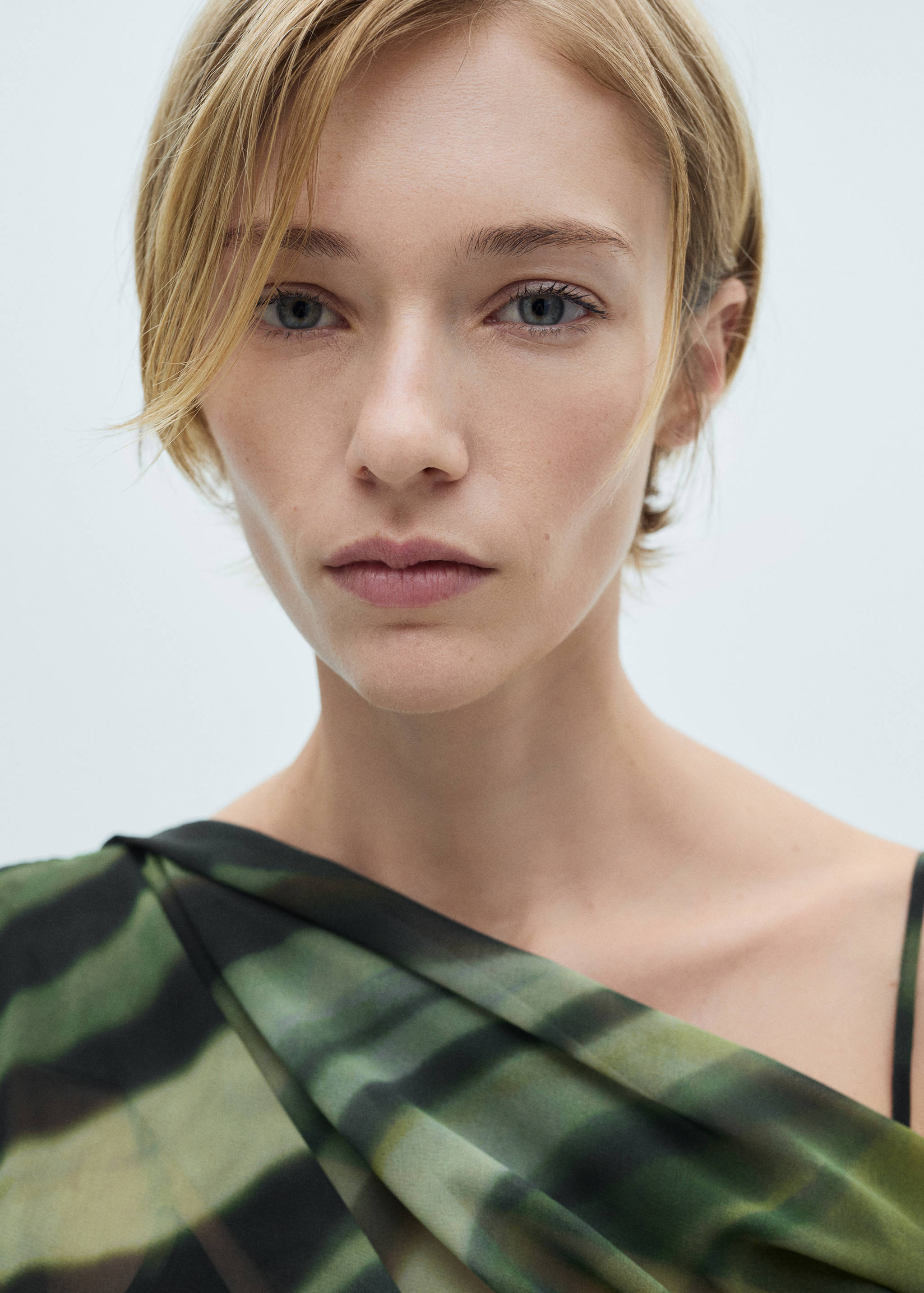 Printed dress with draped detail - Details of the article 1