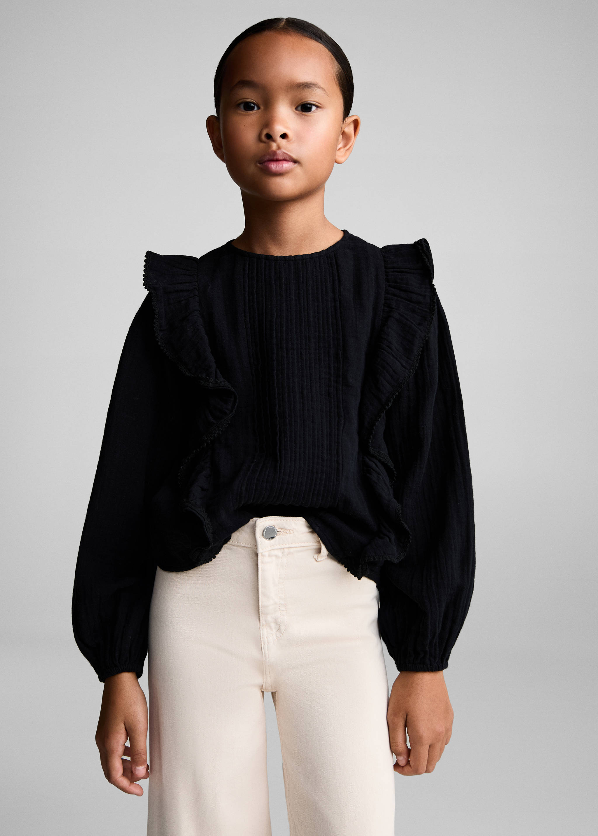 Blusa volantes bordados - Plano medio