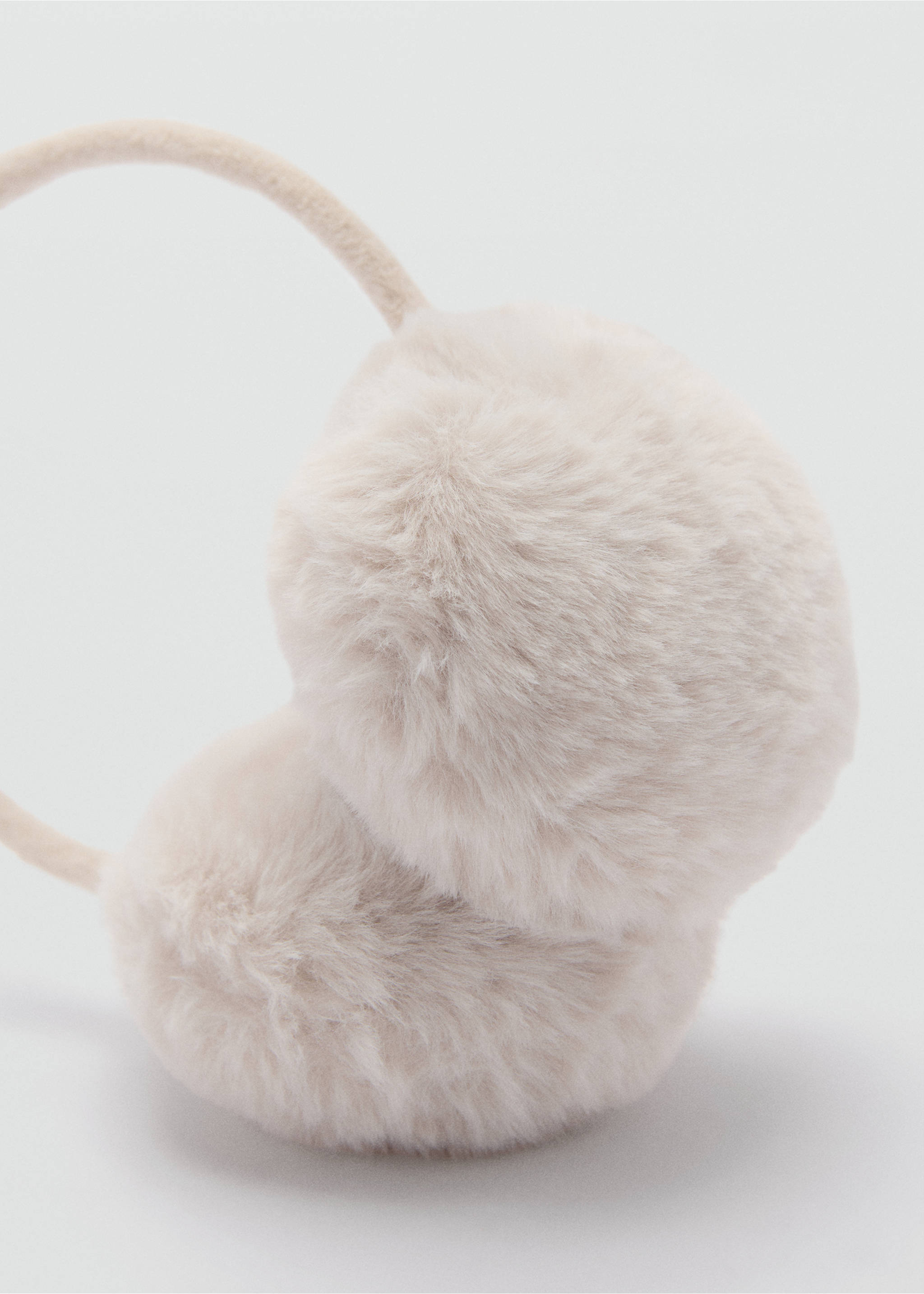 Fur-effect earmuffs - Medium plane, Sand. Ref: 77076730-00.