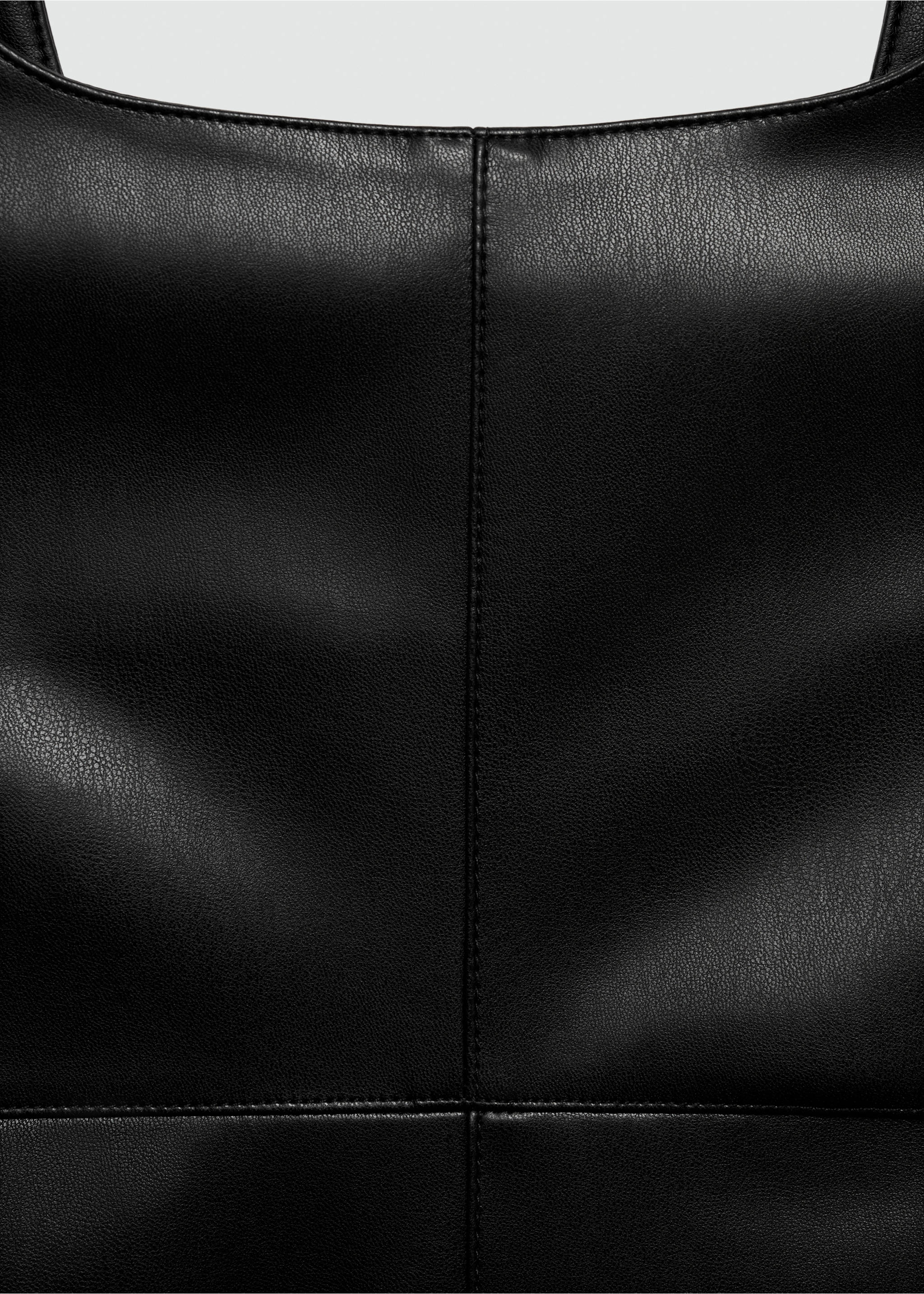 Pichi com efeito de pele - Pormenor do artigo 8, Preto. Ref: 77076745-00.