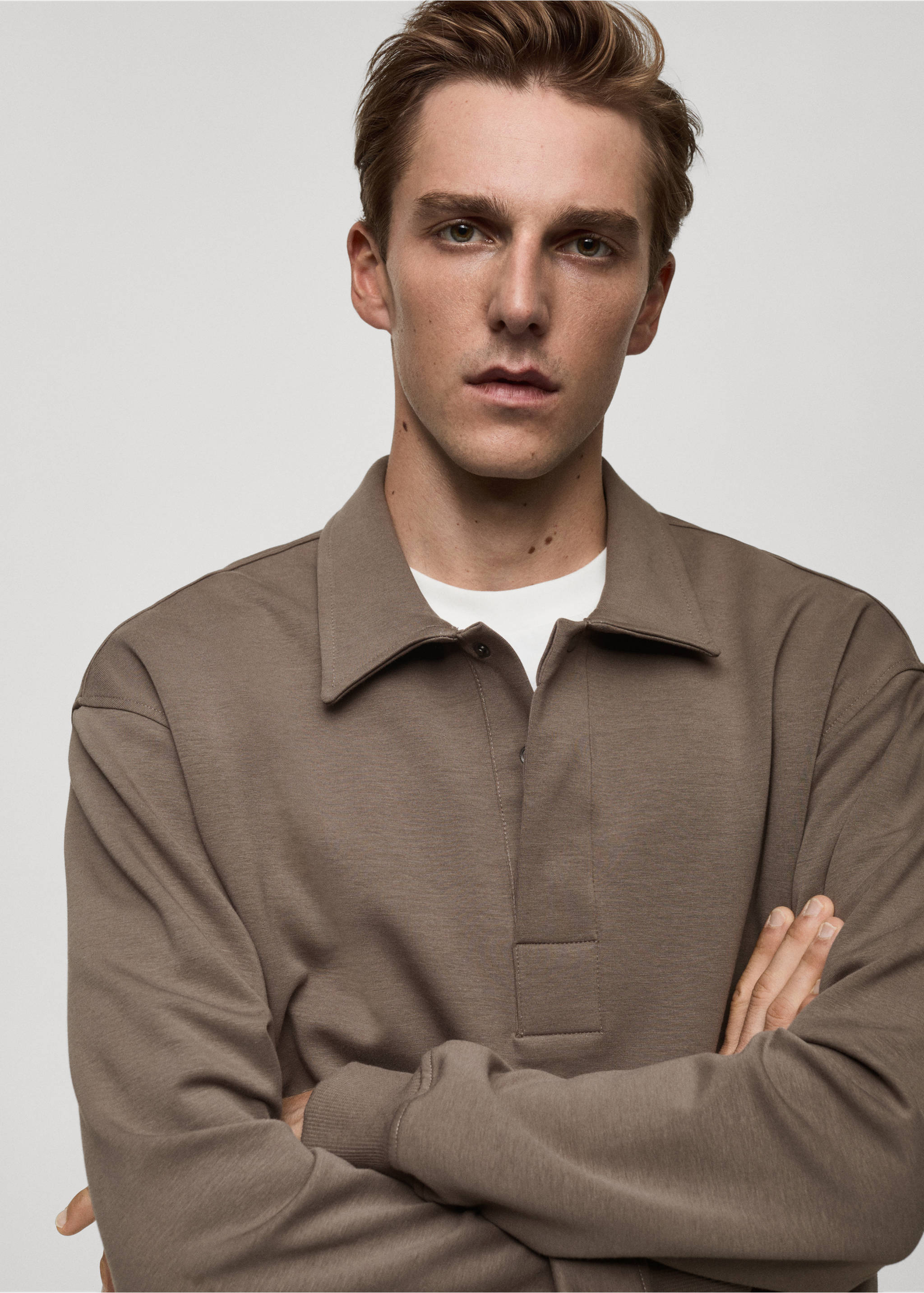 Relaxed-fit cotton polo - Details of the article 1, Mink Grey. Ref: 77077111-00.