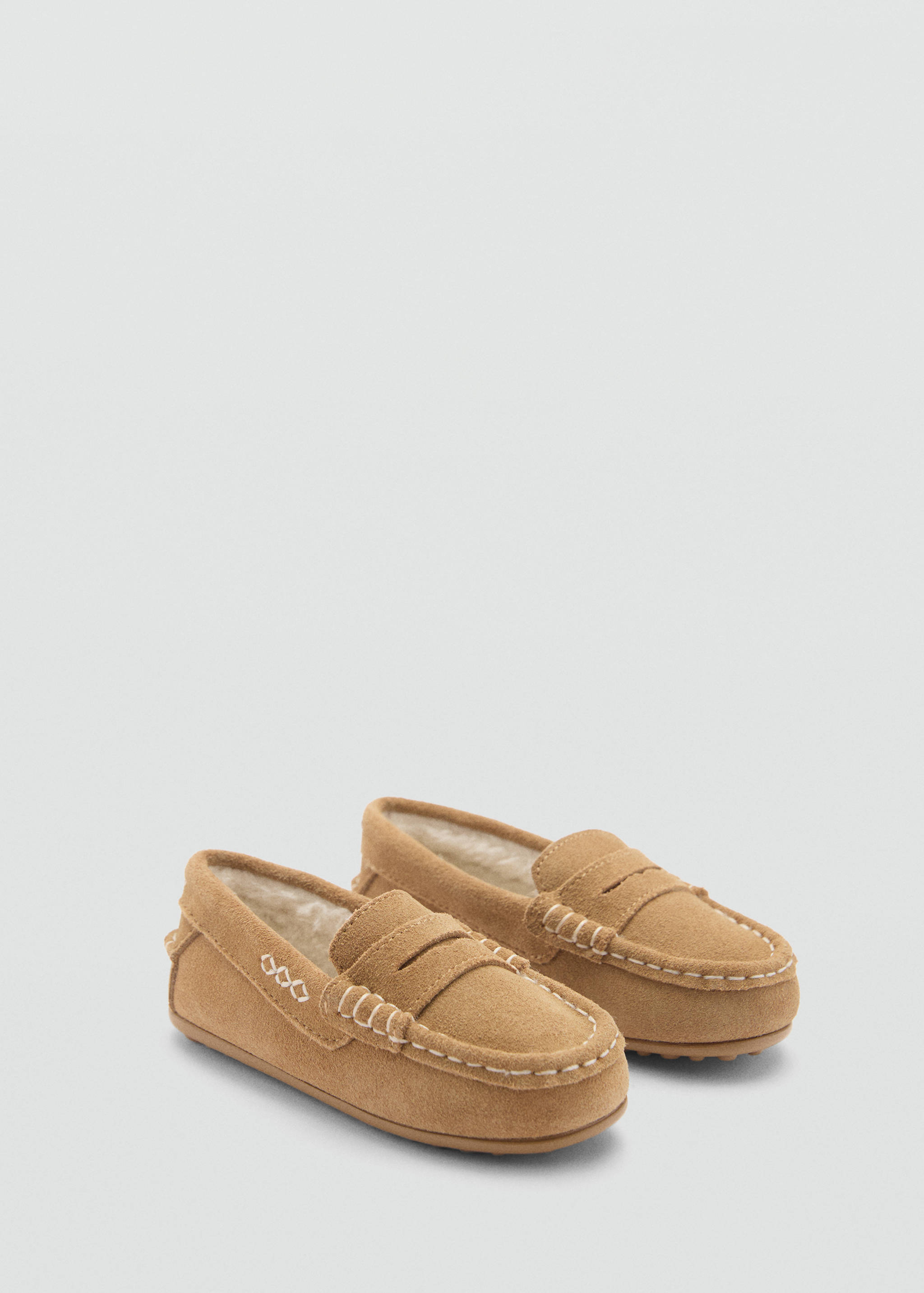 Chaussures bateau cuir - Plan moyen