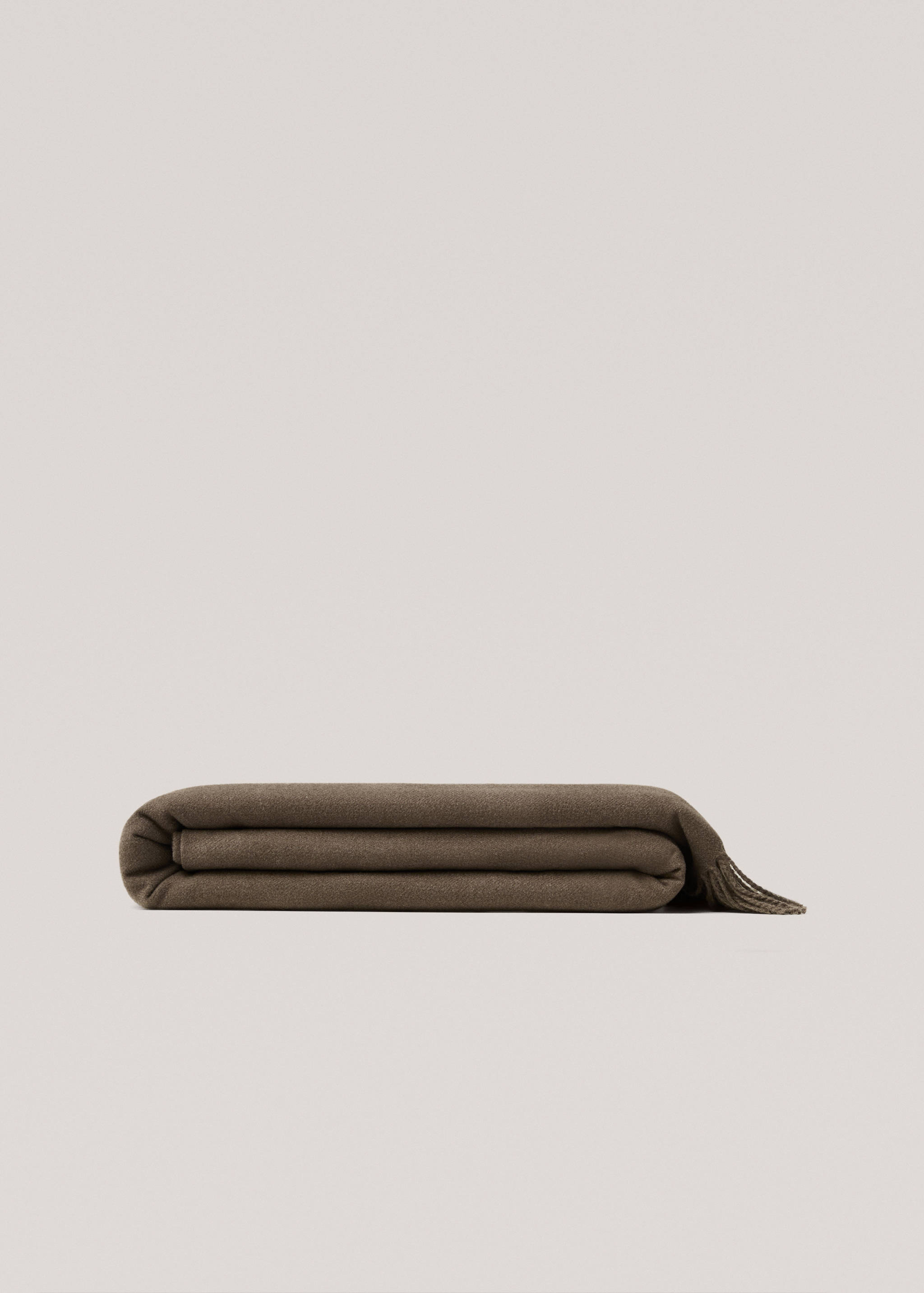 Einfarbige Decken mit Fransen 130 x 180 cm - Artikel ohne Model