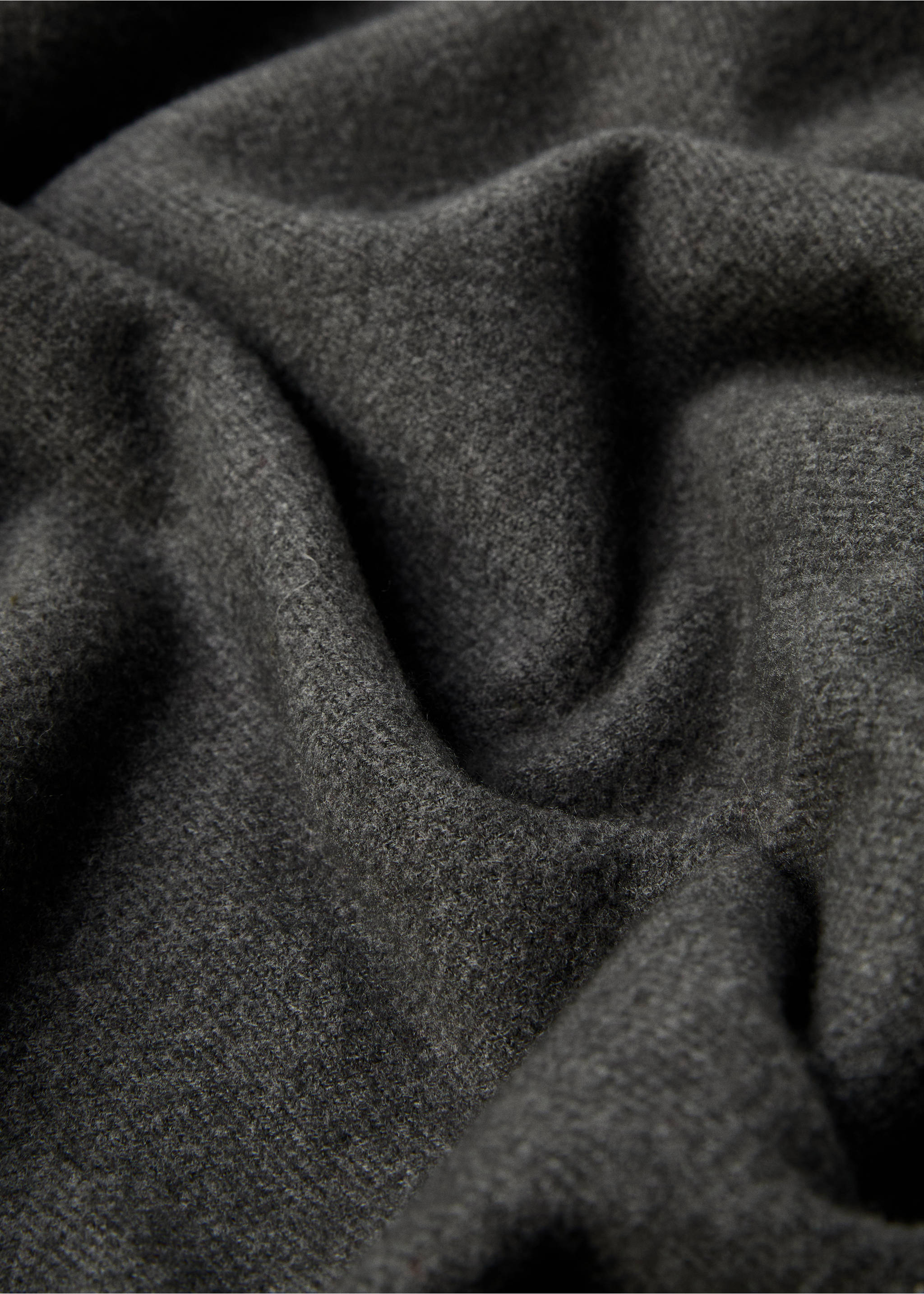 Hladká deka s třásněmi 130 x 180 cm - Detail zboží 1, Šedá. Ref: 77077650-00.