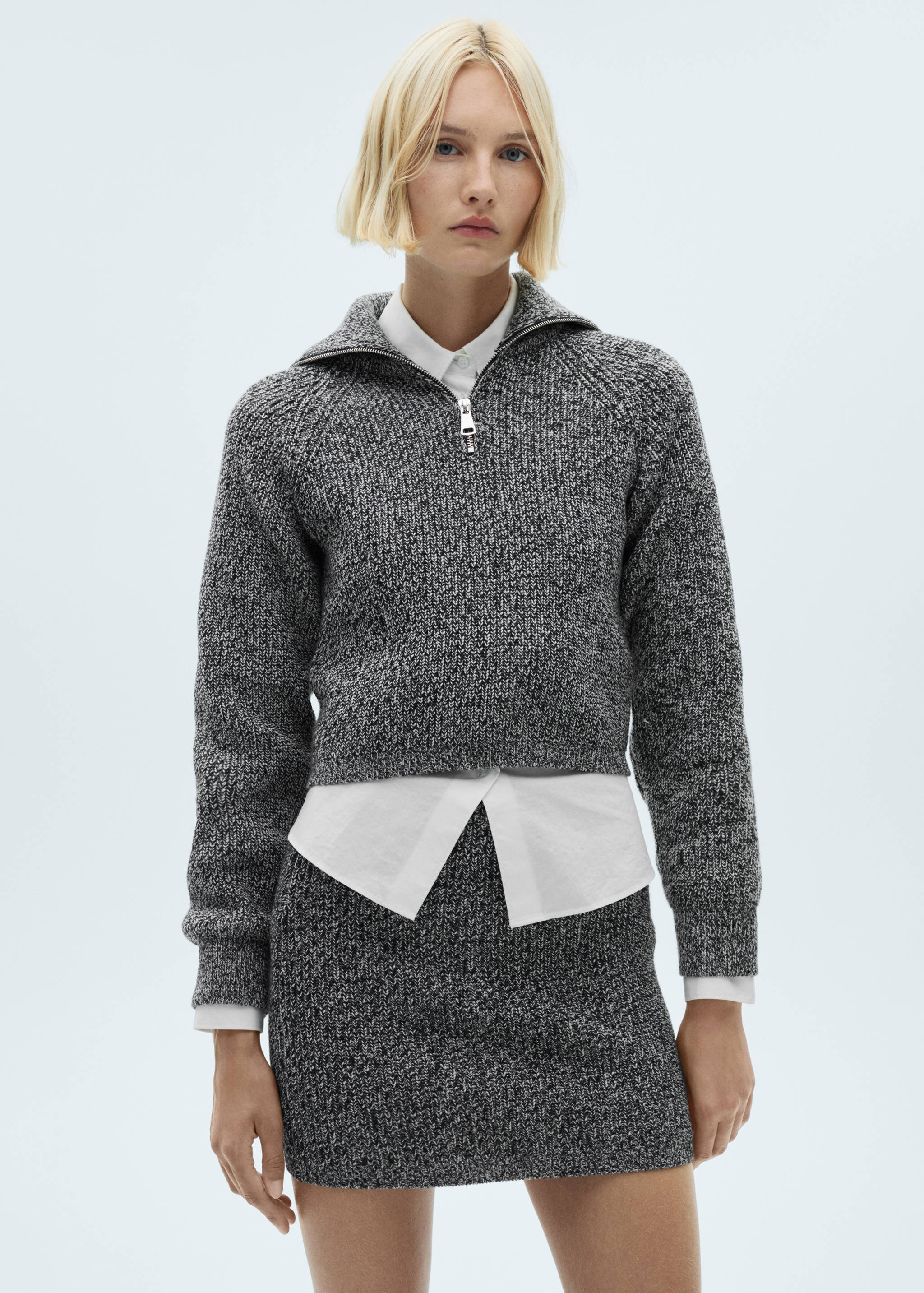 Minifalda punto jaspeada - Plano medio