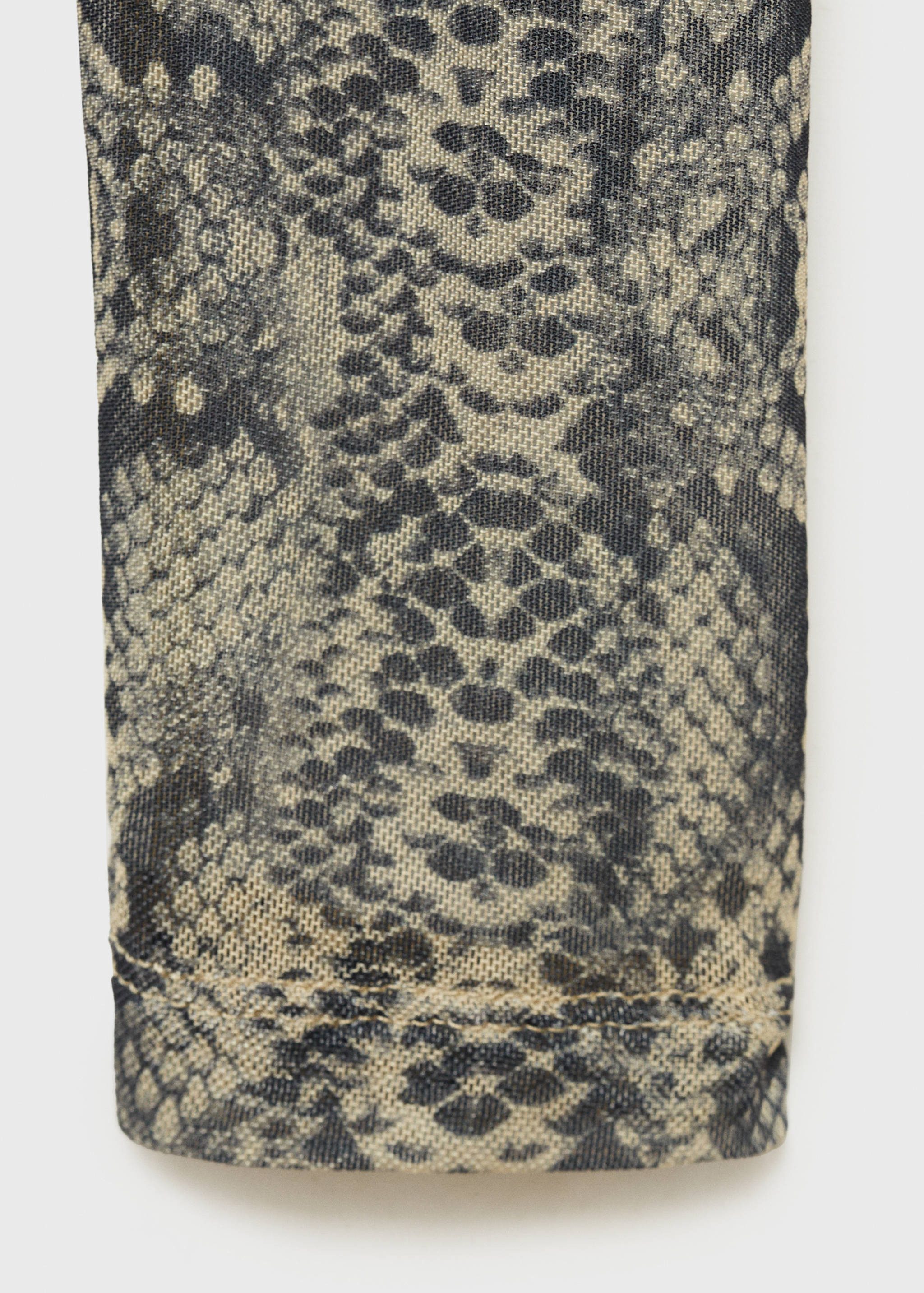 T-shirt à col montant et imprimé animal - Détail de l'article 0