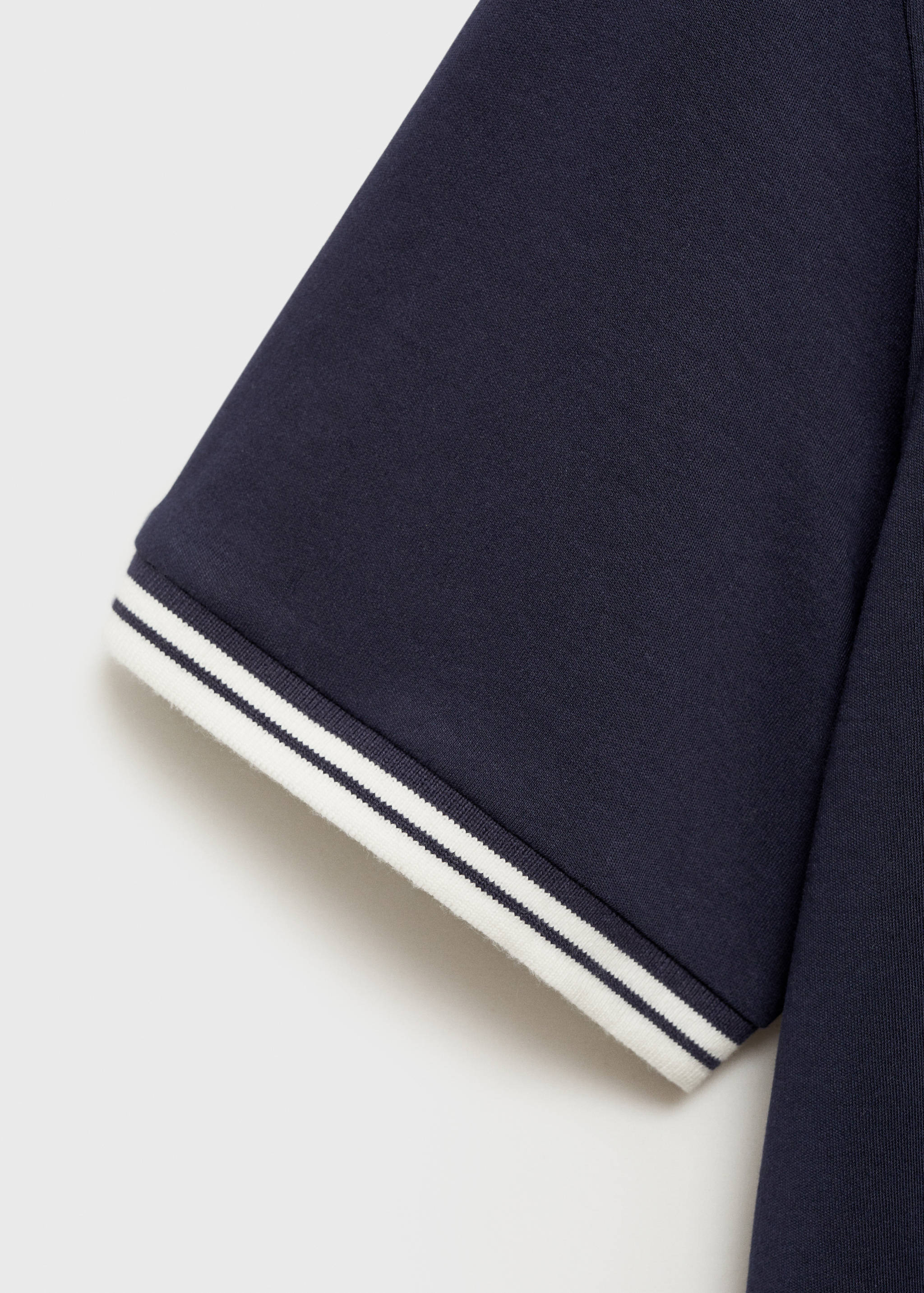 100% cotton polo shirt with contrast piping - Details of the article 0