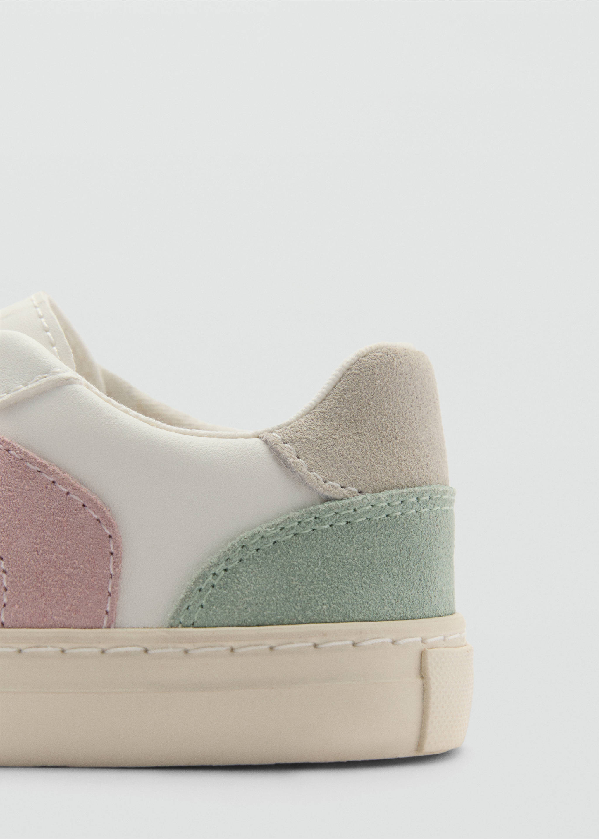 Two-tone velcro trainers - Details of the article 2, White. Ref: 77077687-00.