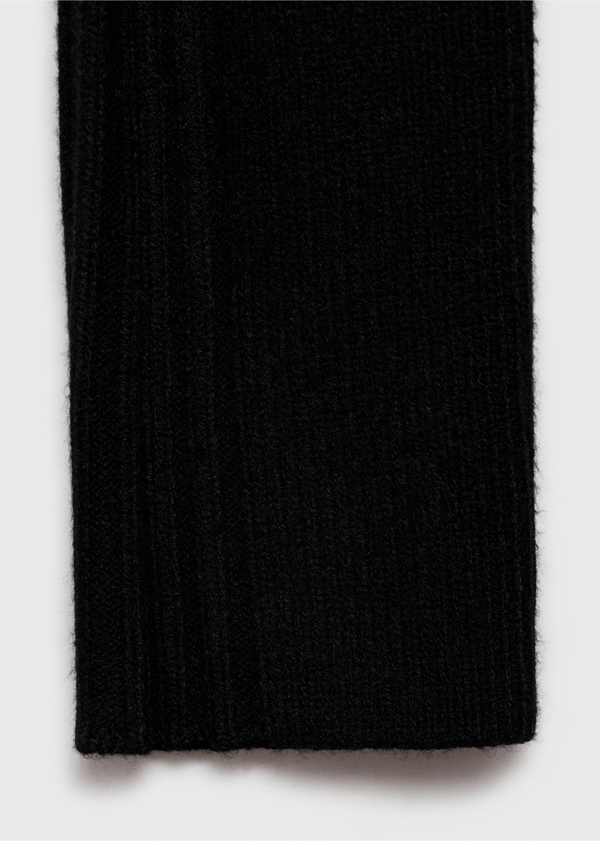 Kurzes Strickkleid mit weitem Rollkragen - Detail des Artikels 0, Schwarz. Ref: 77077689-00.