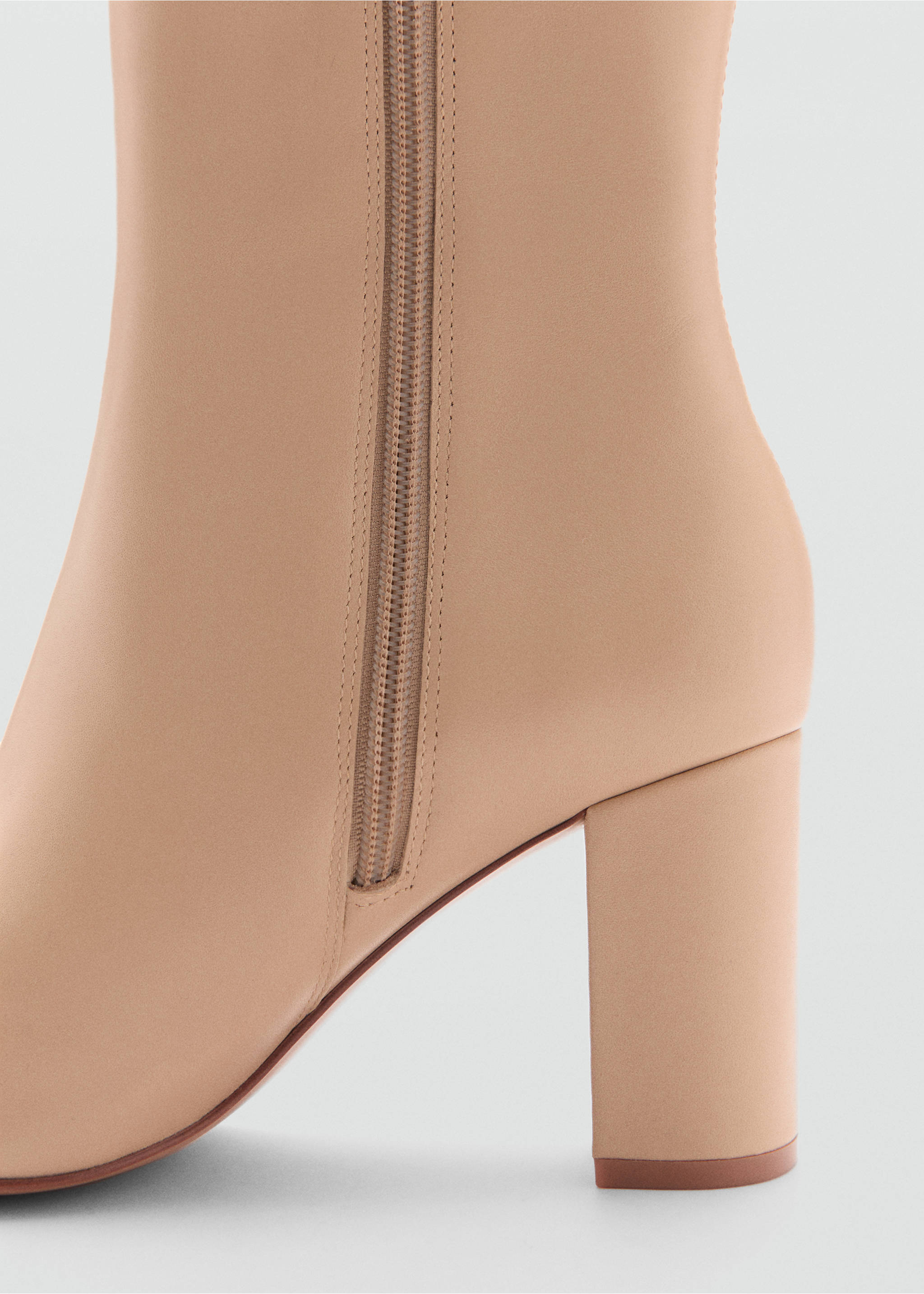 Bota piel caña alta - Detalle del artículo 1, Marrón medio. Ref: 77077694-00.