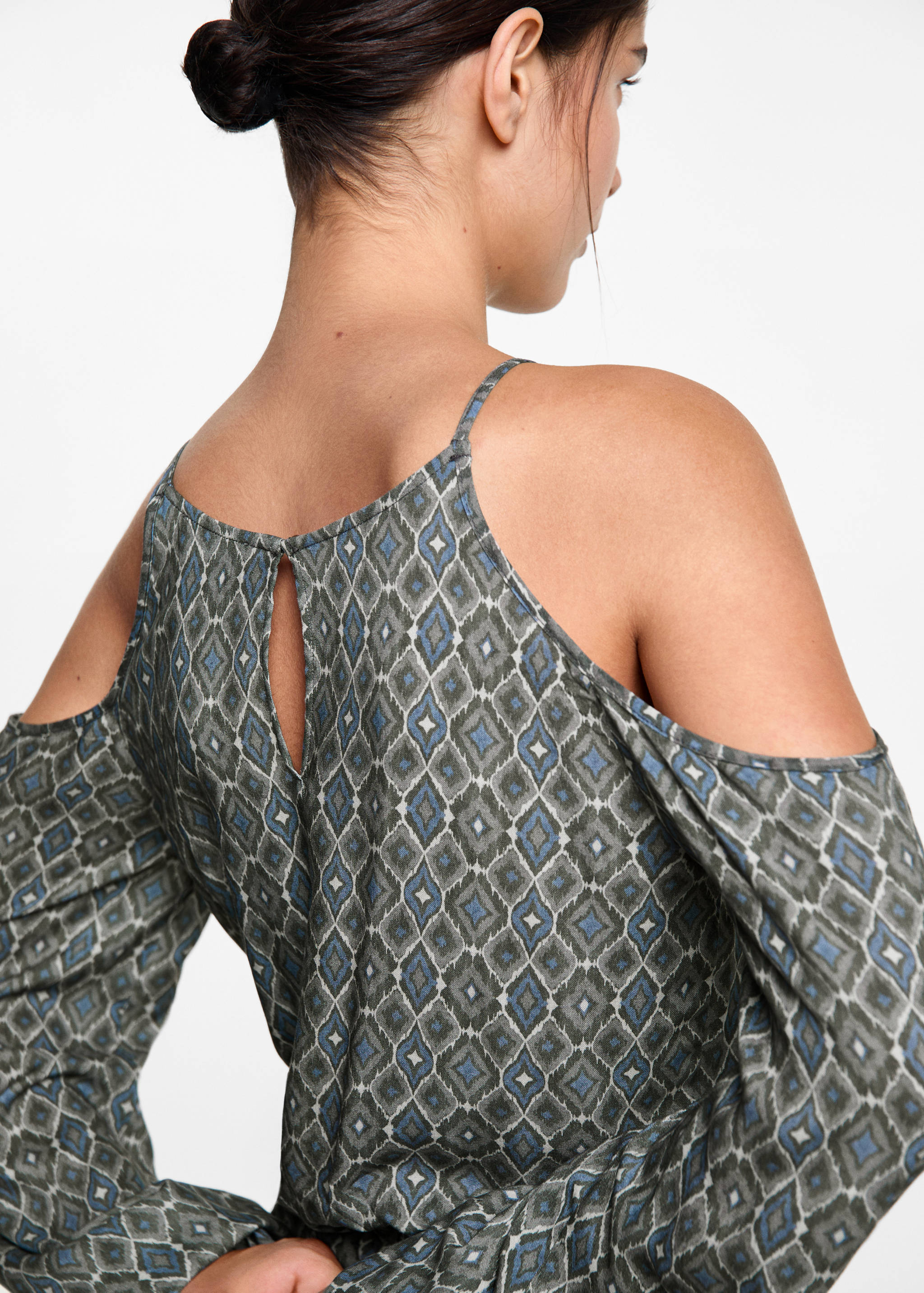 Vestido corto hombros descubiertos - Detalle del artículo 6