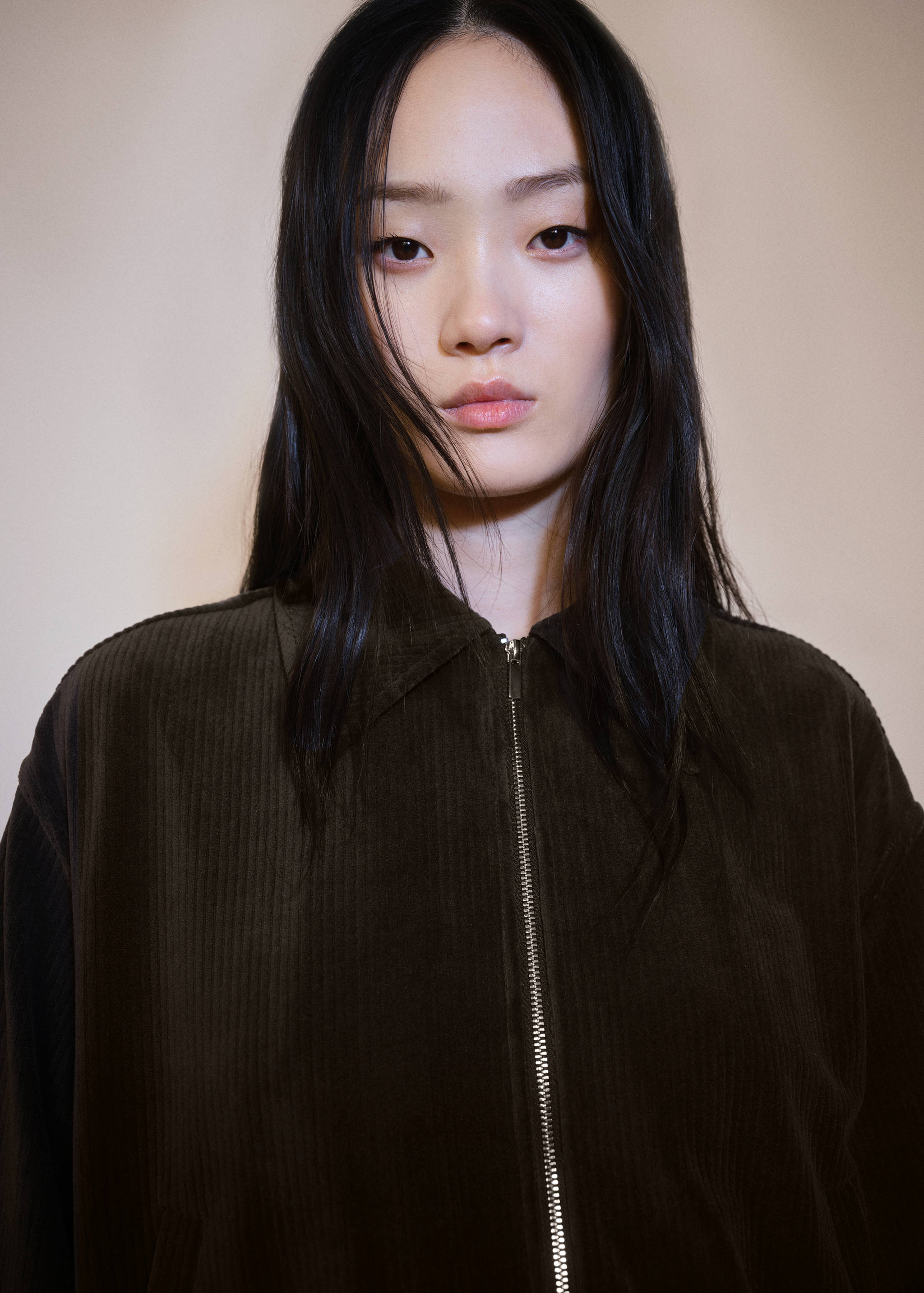 Corduroy bomber jacket - Details of the article 1