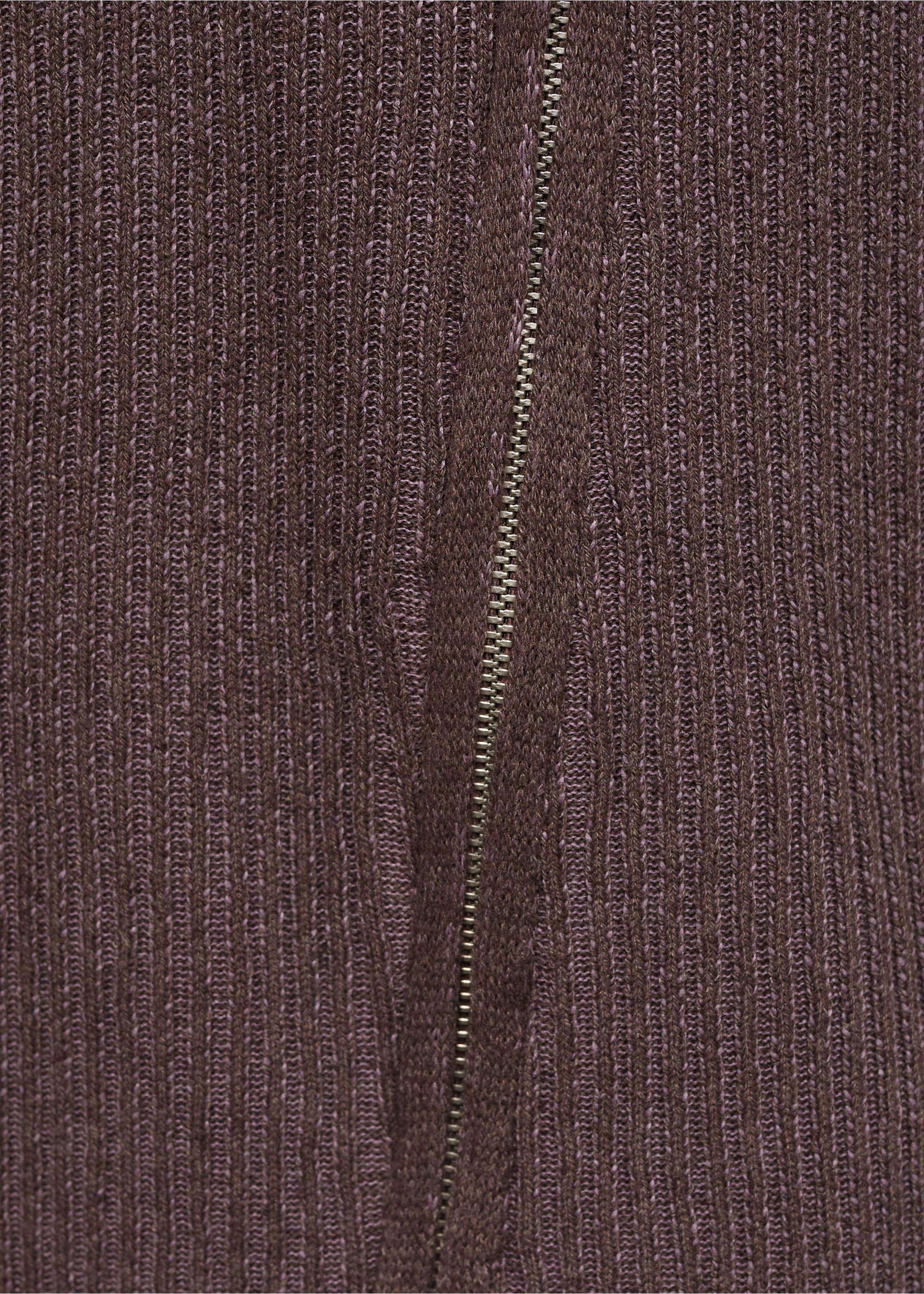 Geripptes Kleid mit Reverskragen - Detail des Artikels 0, Bordeaux. Ref: 77077711-00.