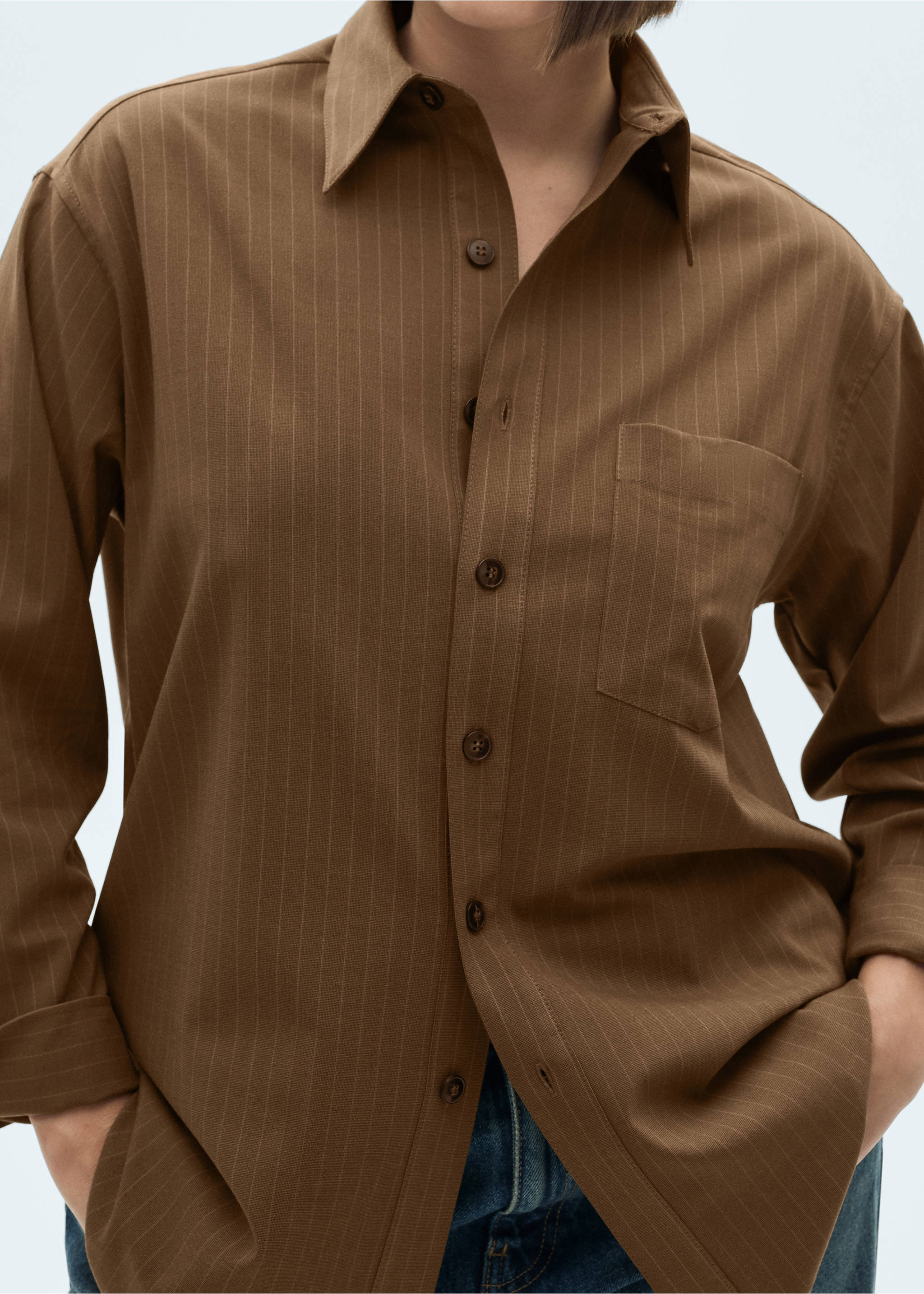 Pinstripe overshirt - Details of the article 4, Olive Green. Ref: 77077715-00.
