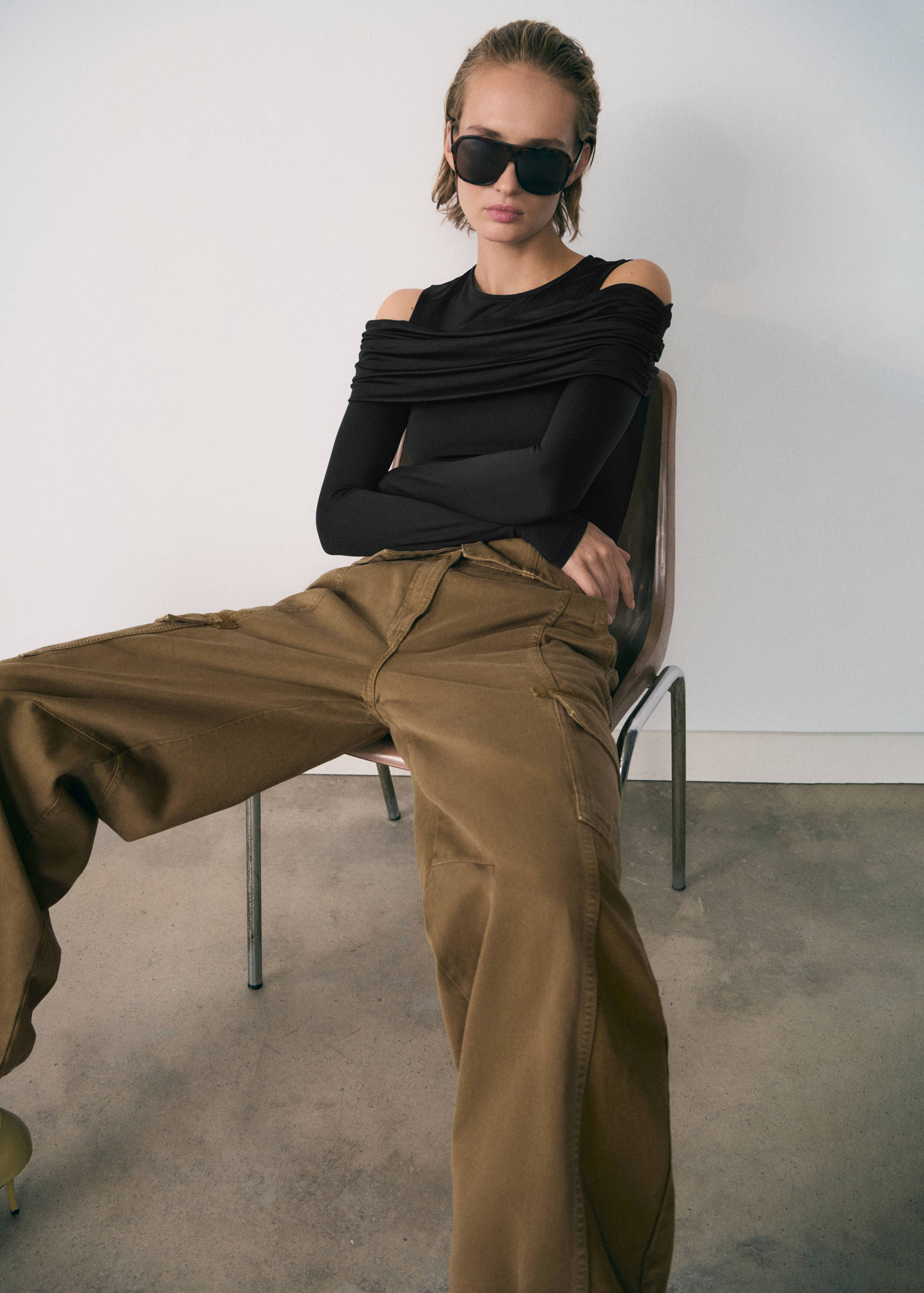 Body z odkrytymi ramionami - Szczegóły artykułu 2