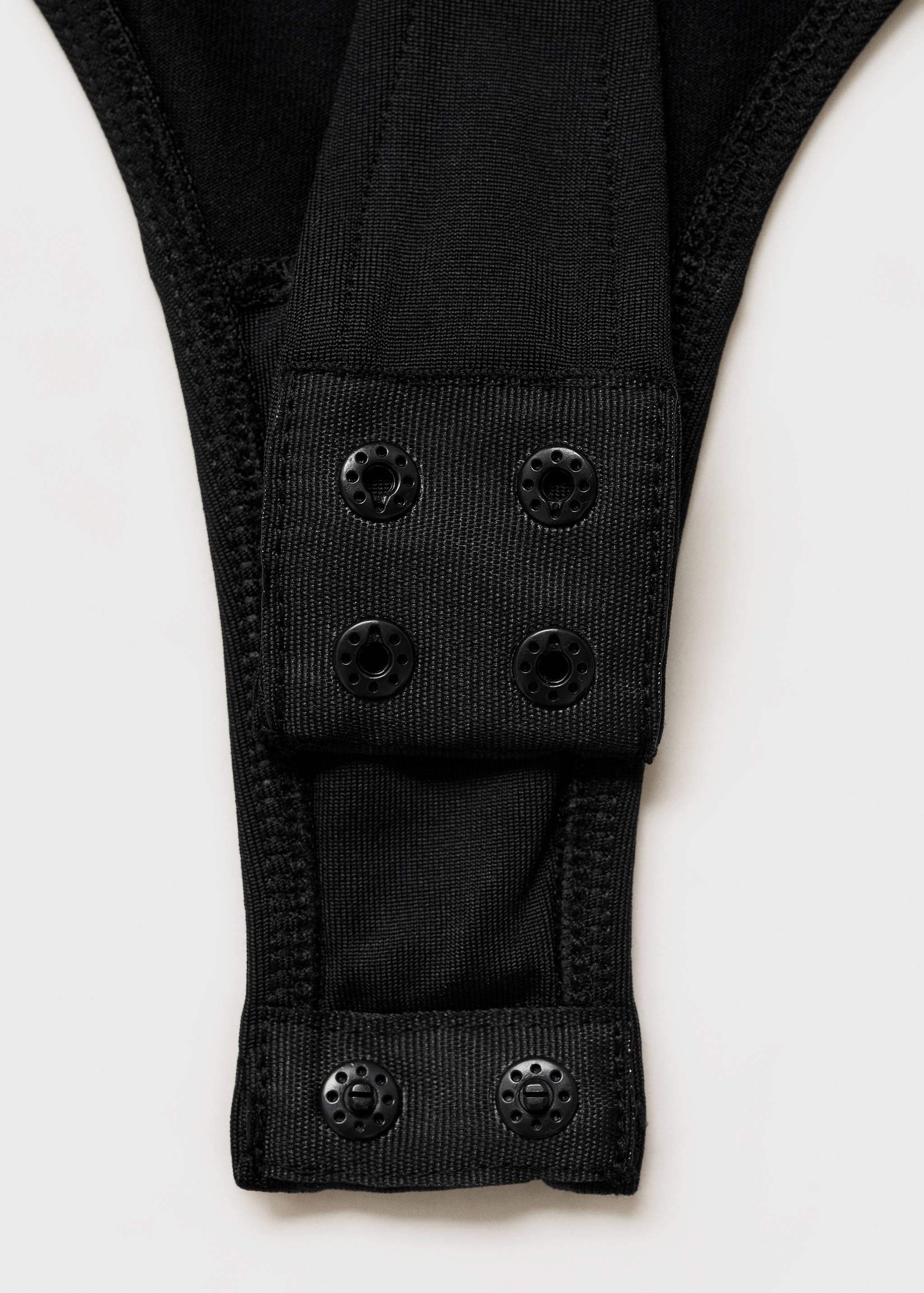 Body z odkrytymi ramionami - Szczegóły artykułu 0