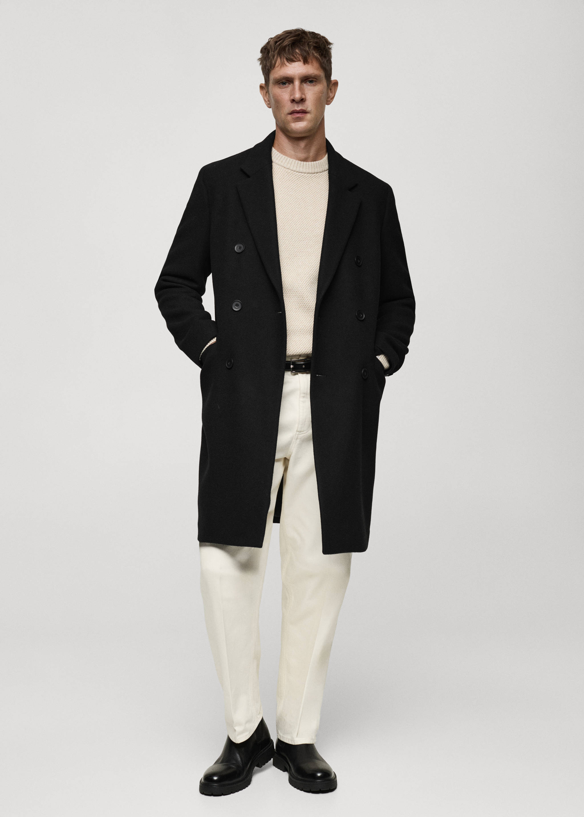 Recycled wool double-breasted coat - General plane