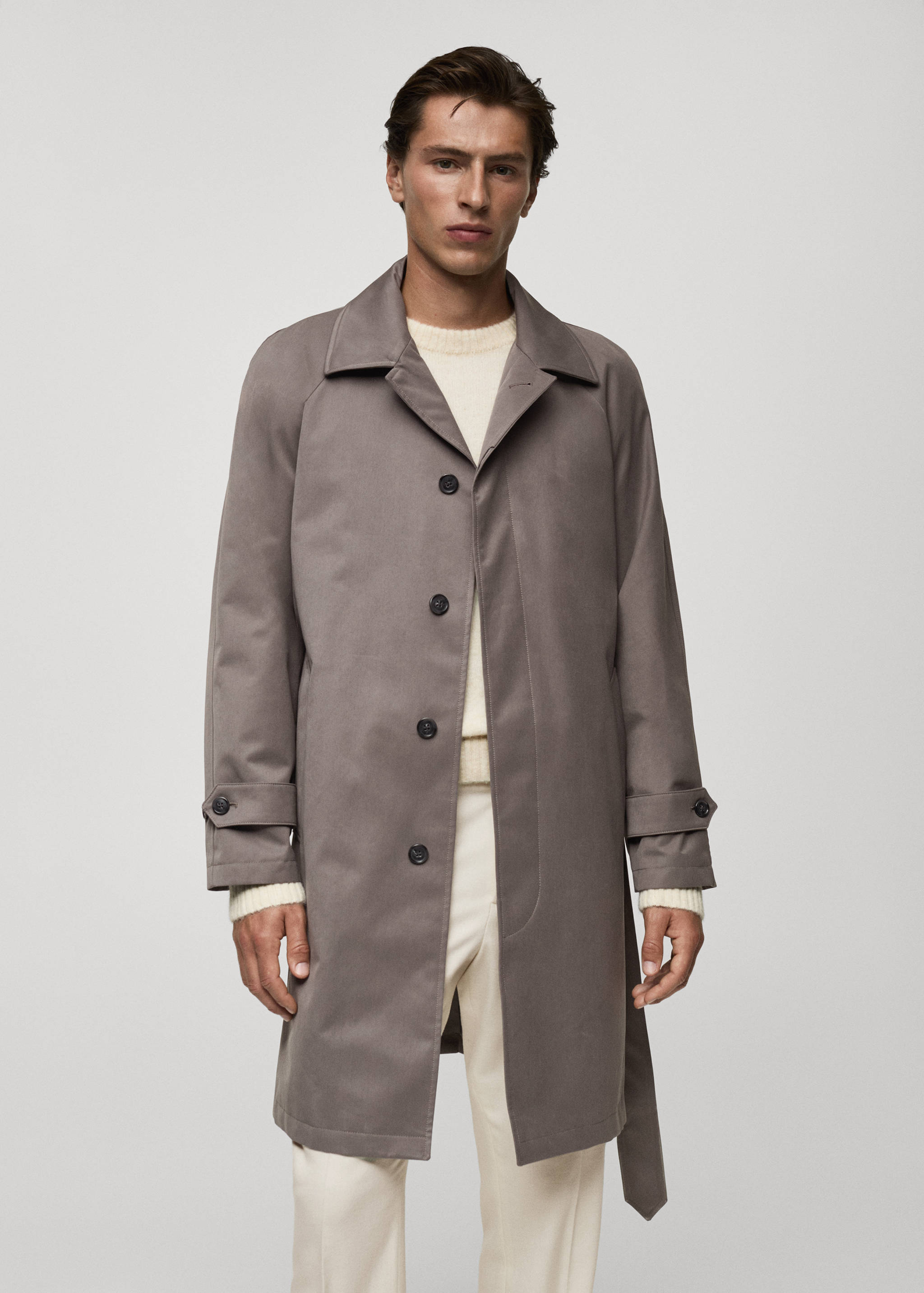 Trenchcoat mit Gürtel und mattiertem Finish - Mittlere Ansicht