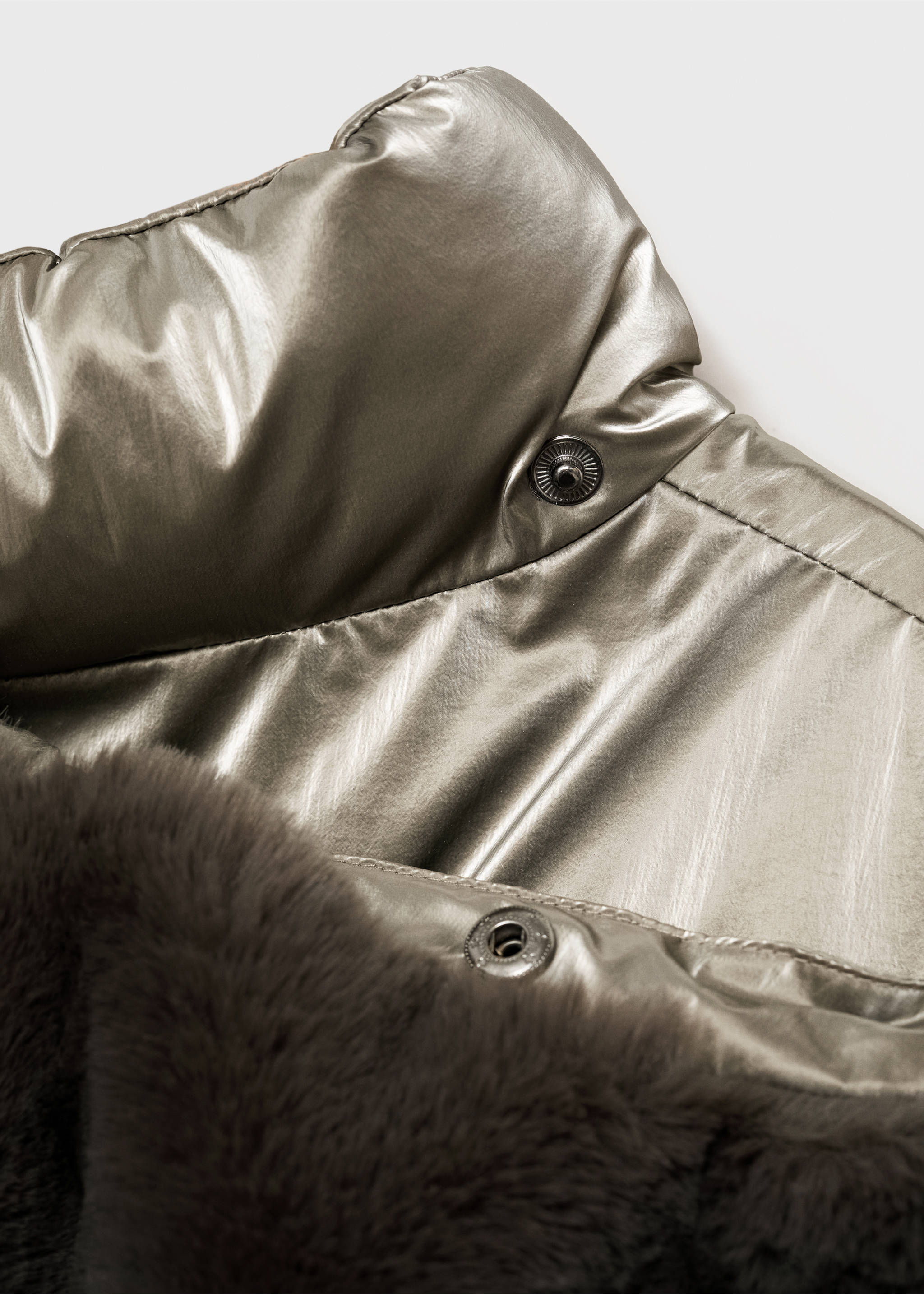 Metallic puffer jacket - Details of the article 0, Silver. Ref: 77077918-00.