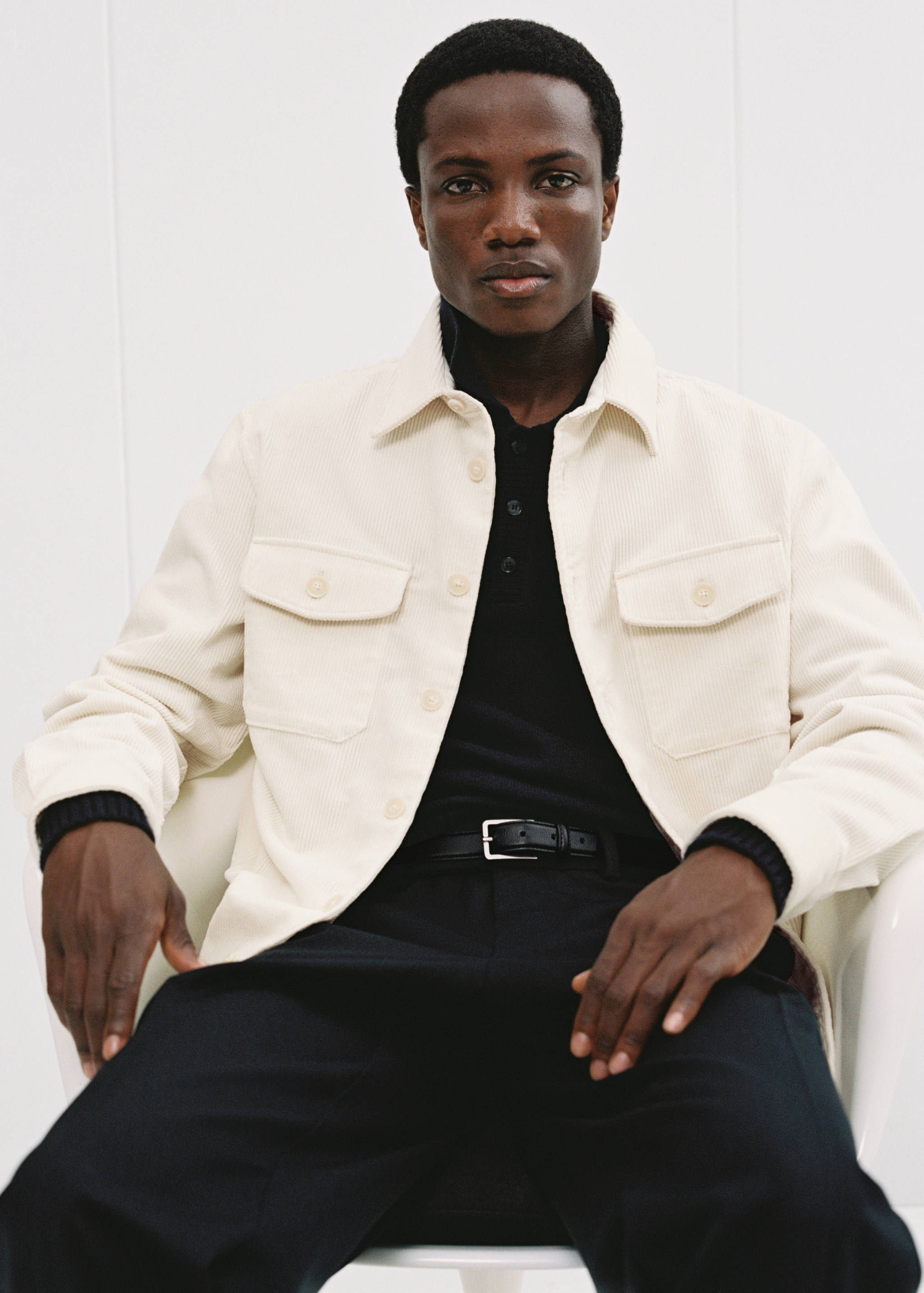 Corduroy overshirt with pockets - Details of the article 3, Off White. Ref: 77077921-00.
