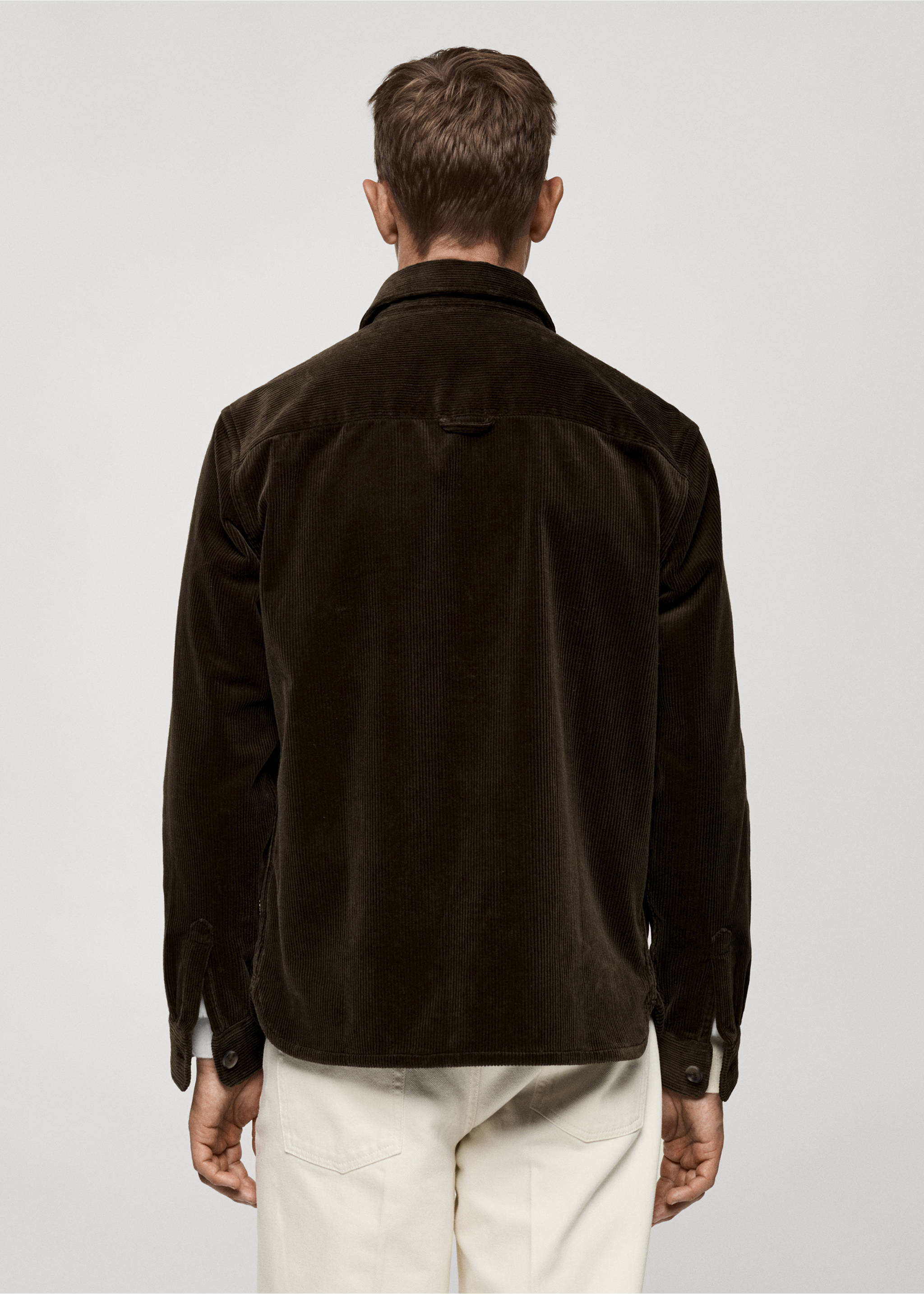 Sobrecamisa pana butxaques - Revers de l'article, Caqui. Ref: 77077921-00.