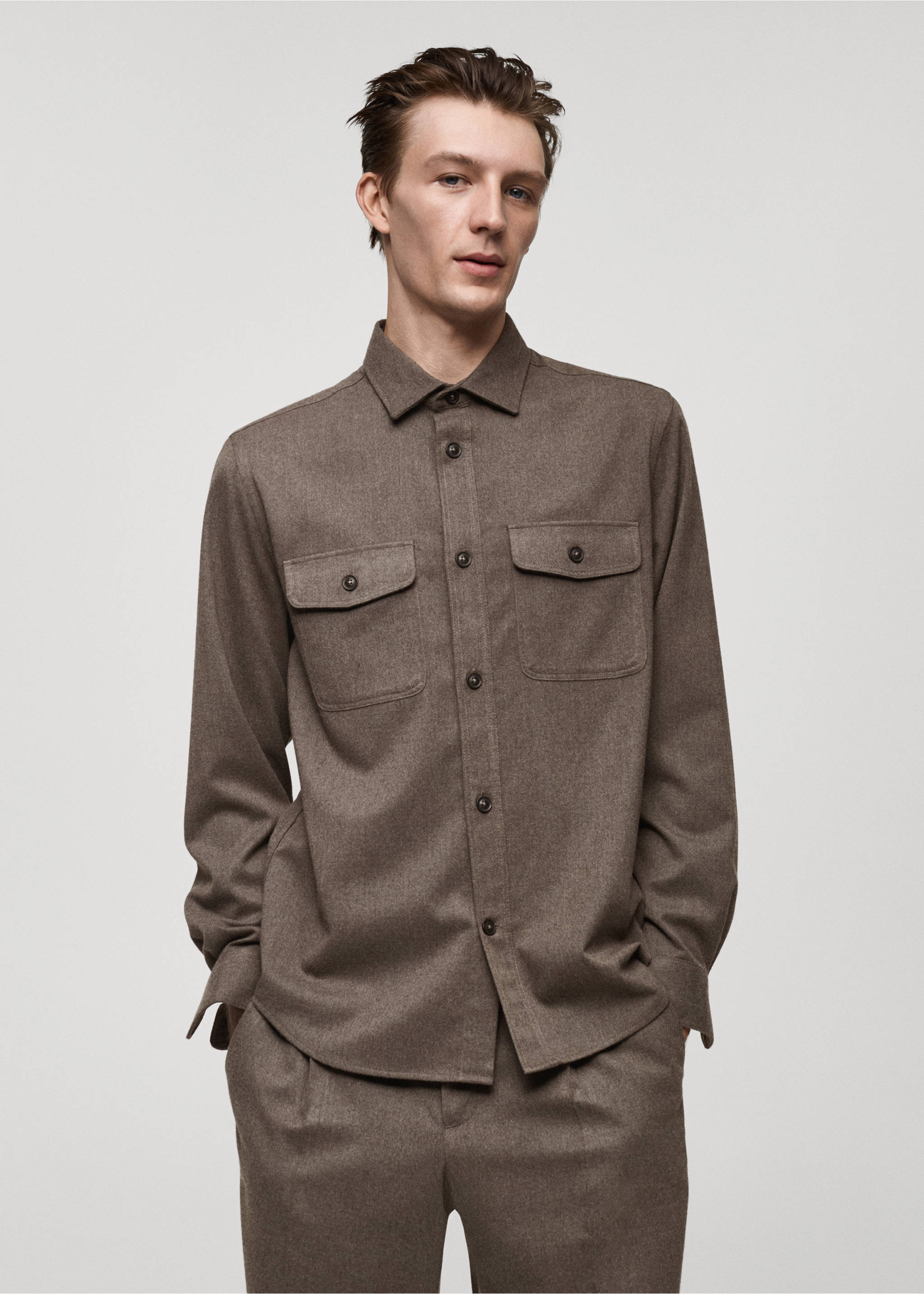 Surchemise flanelle regular-fit poches - Plan moyen, Gris vison. Ref: 77077922-00.