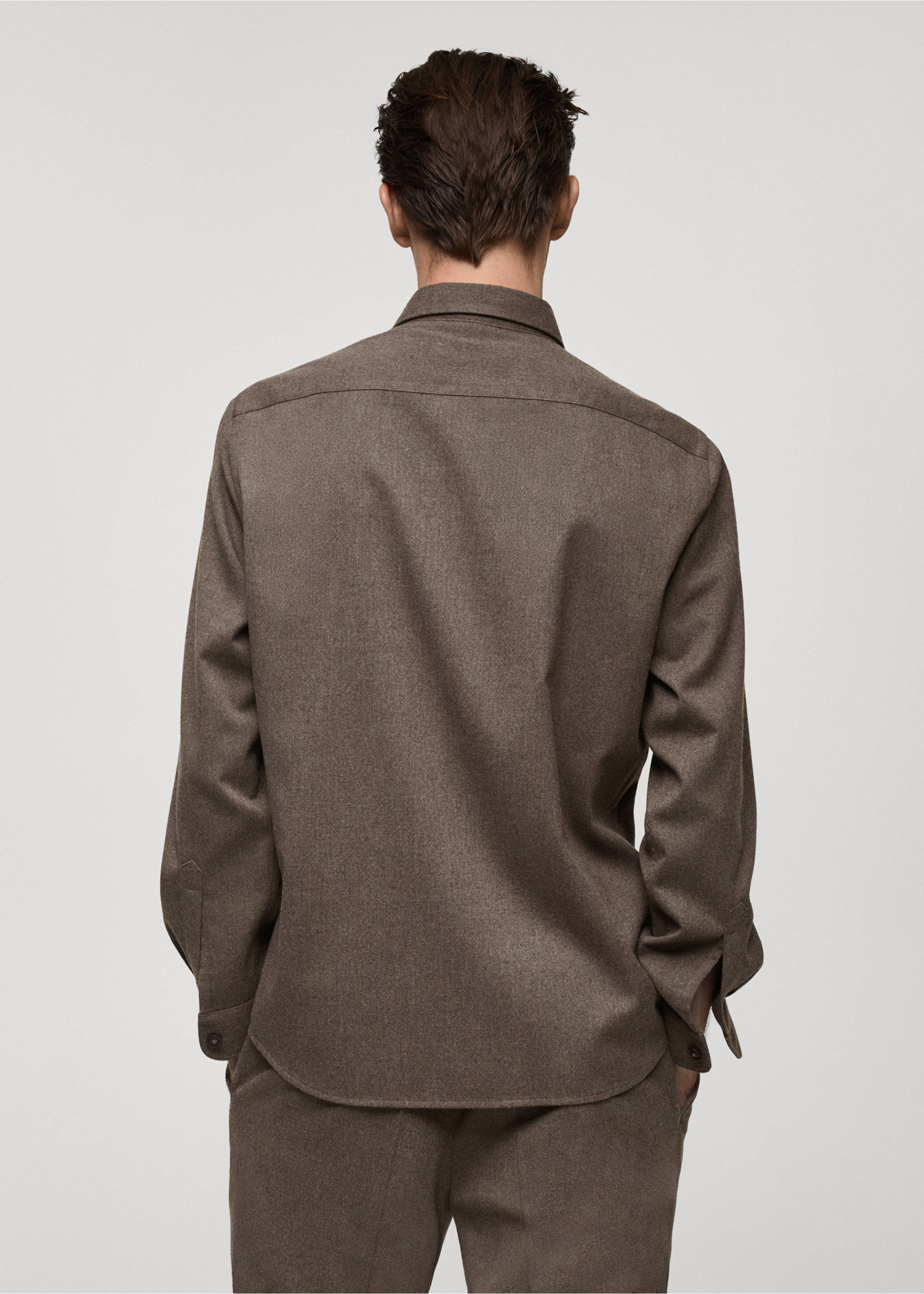 Surchemise flanelle regular-fit poches - Verso de l’article, Gris vison. Ref: 77077922-00.