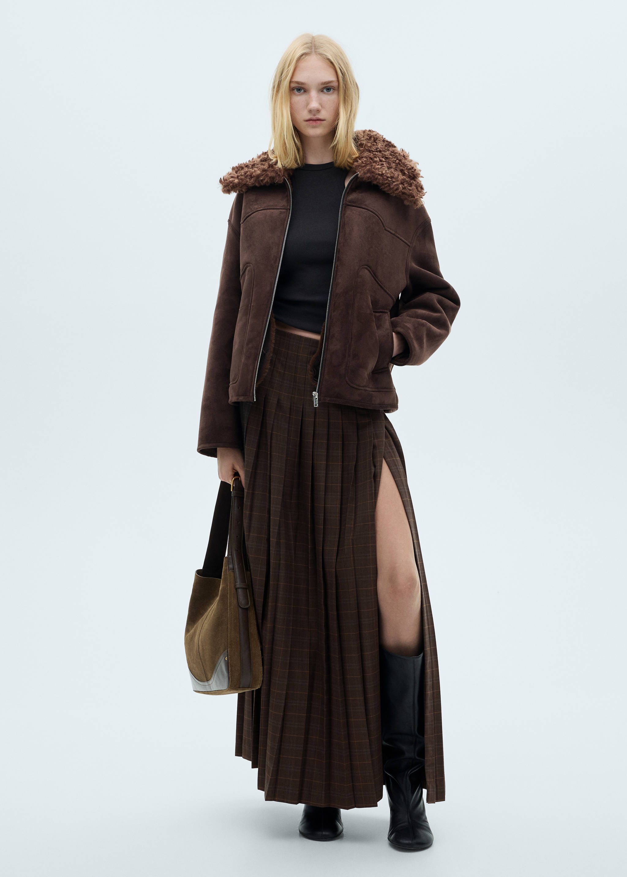 Pleated check skirt - General plane