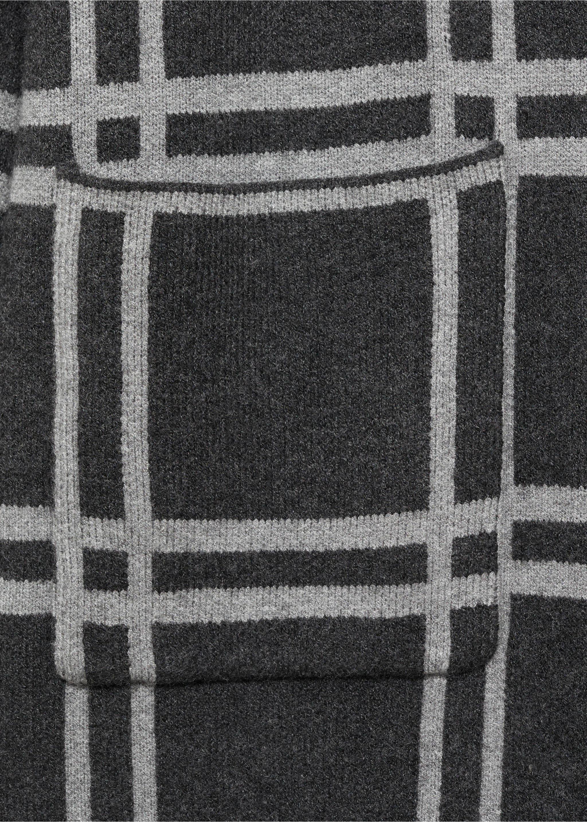 Check knitted coat - Details of the article 0, Charcoal. Ref: 77078276-00.