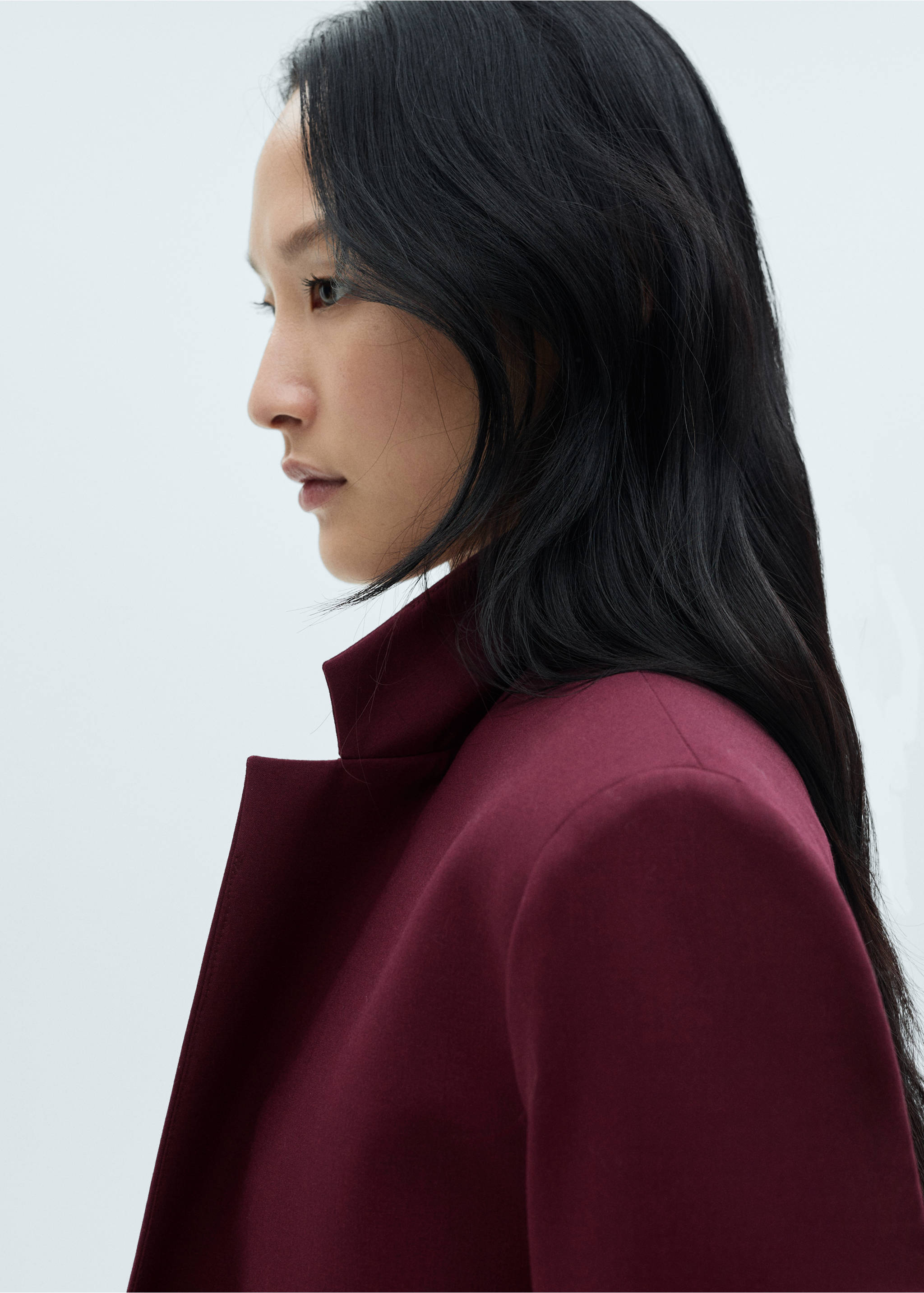 Wool jacket with pronounced shoulders - Details of the article 1, Maroon. Ref: 77078637-00.