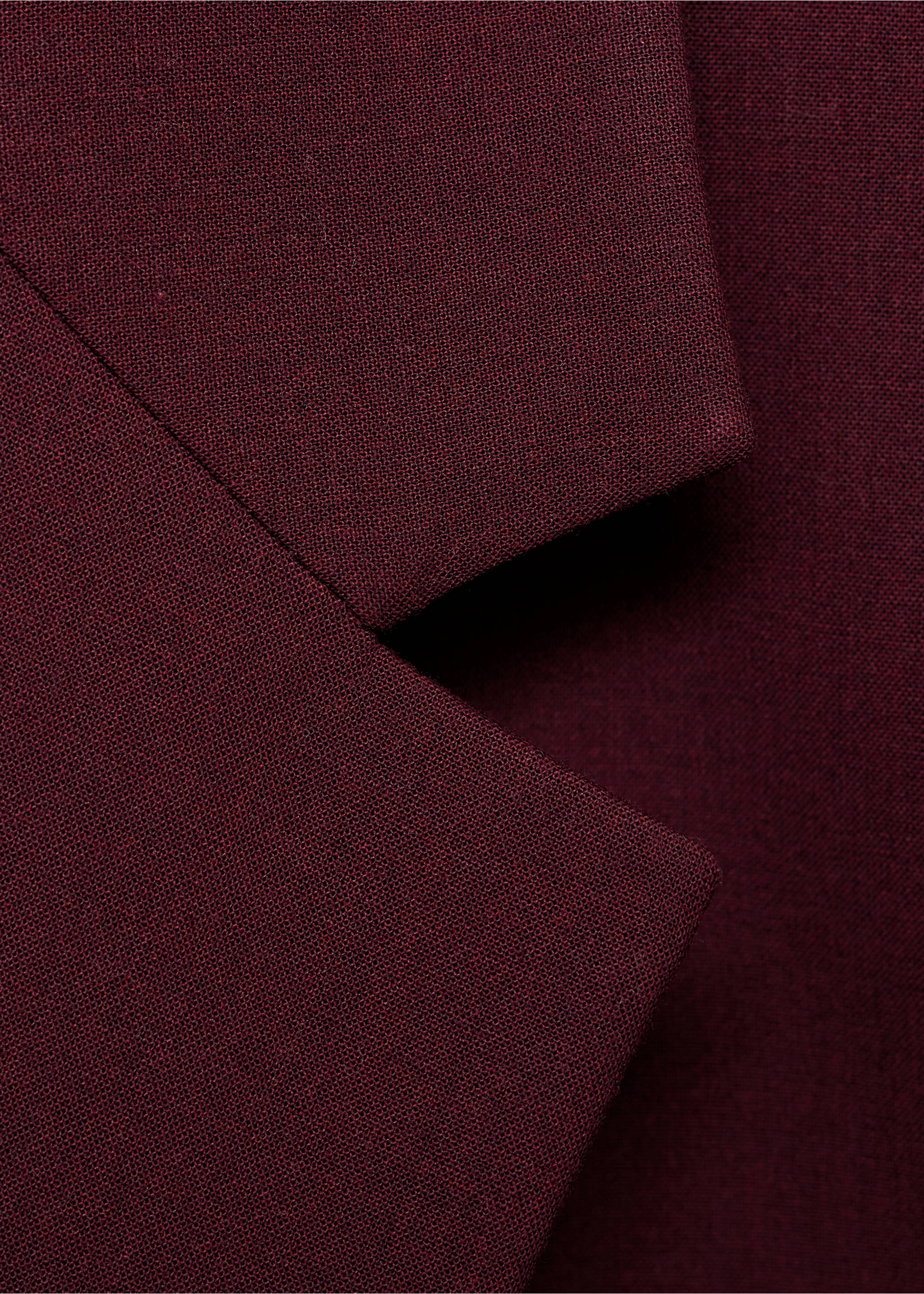 Wool jacket with pronounced shoulders - Details of the article 8, Maroon. Ref: 77078637-00.