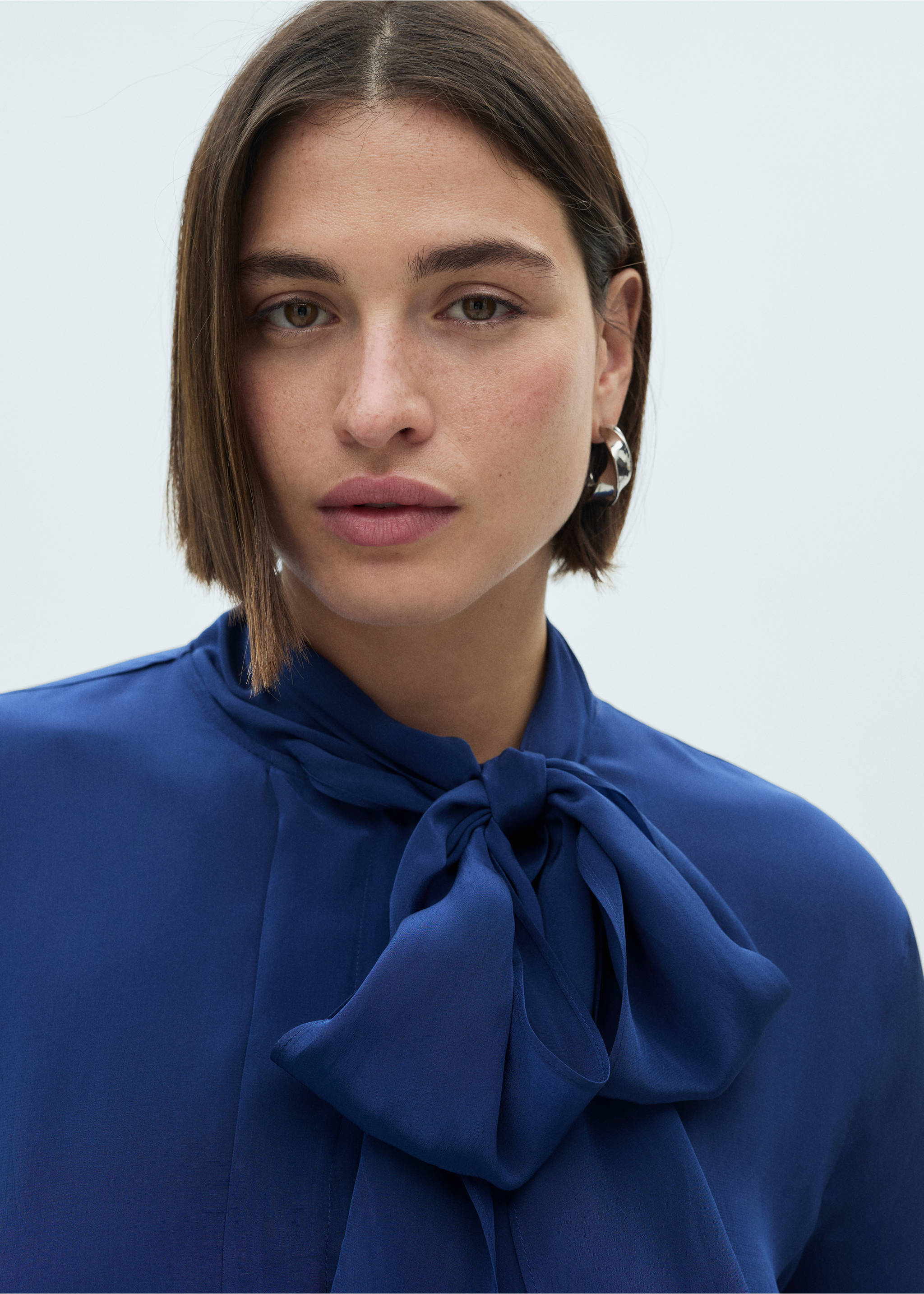 Satin shirt with bow - Details of the article 4, Medium Brown. Ref: 77079055-00.